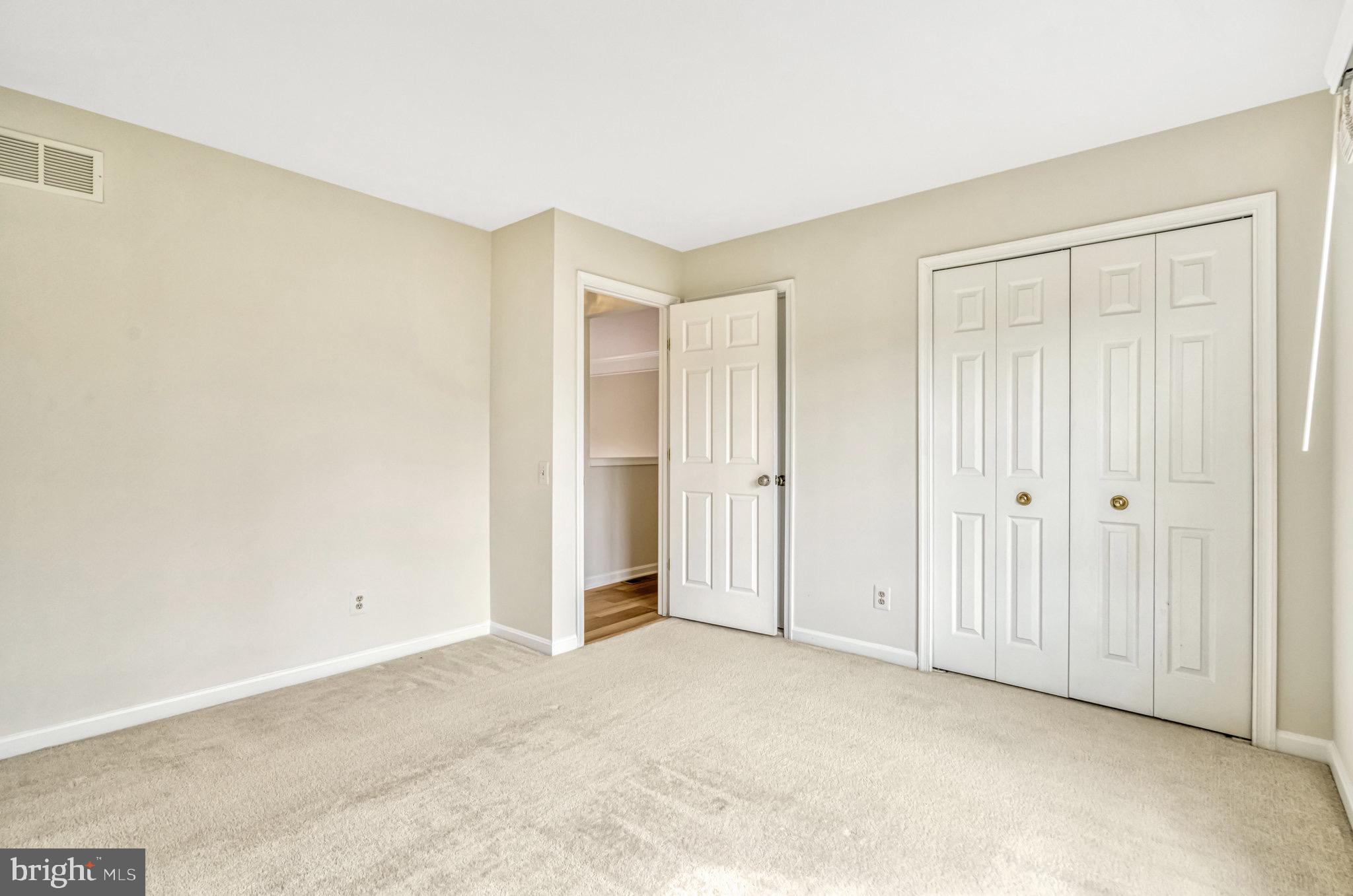 CROSSPOINTE - Residential