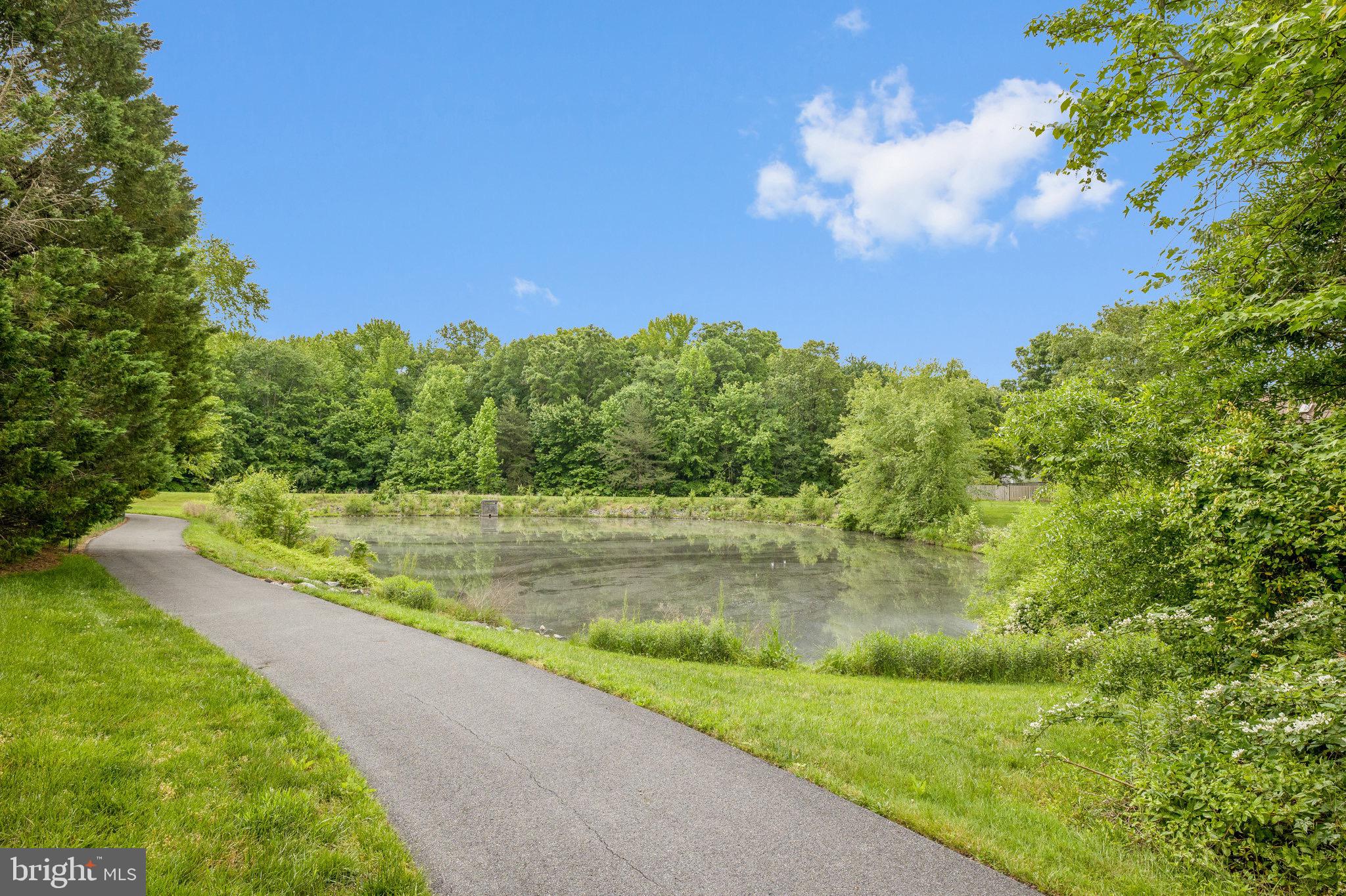 CROSSPOINTE - Residential