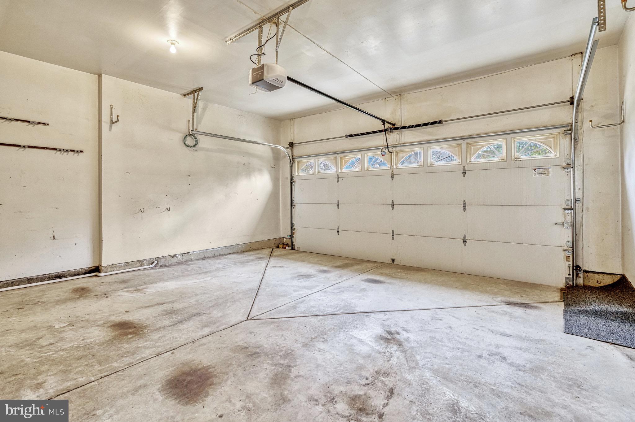 CROSSPOINTE - Residential