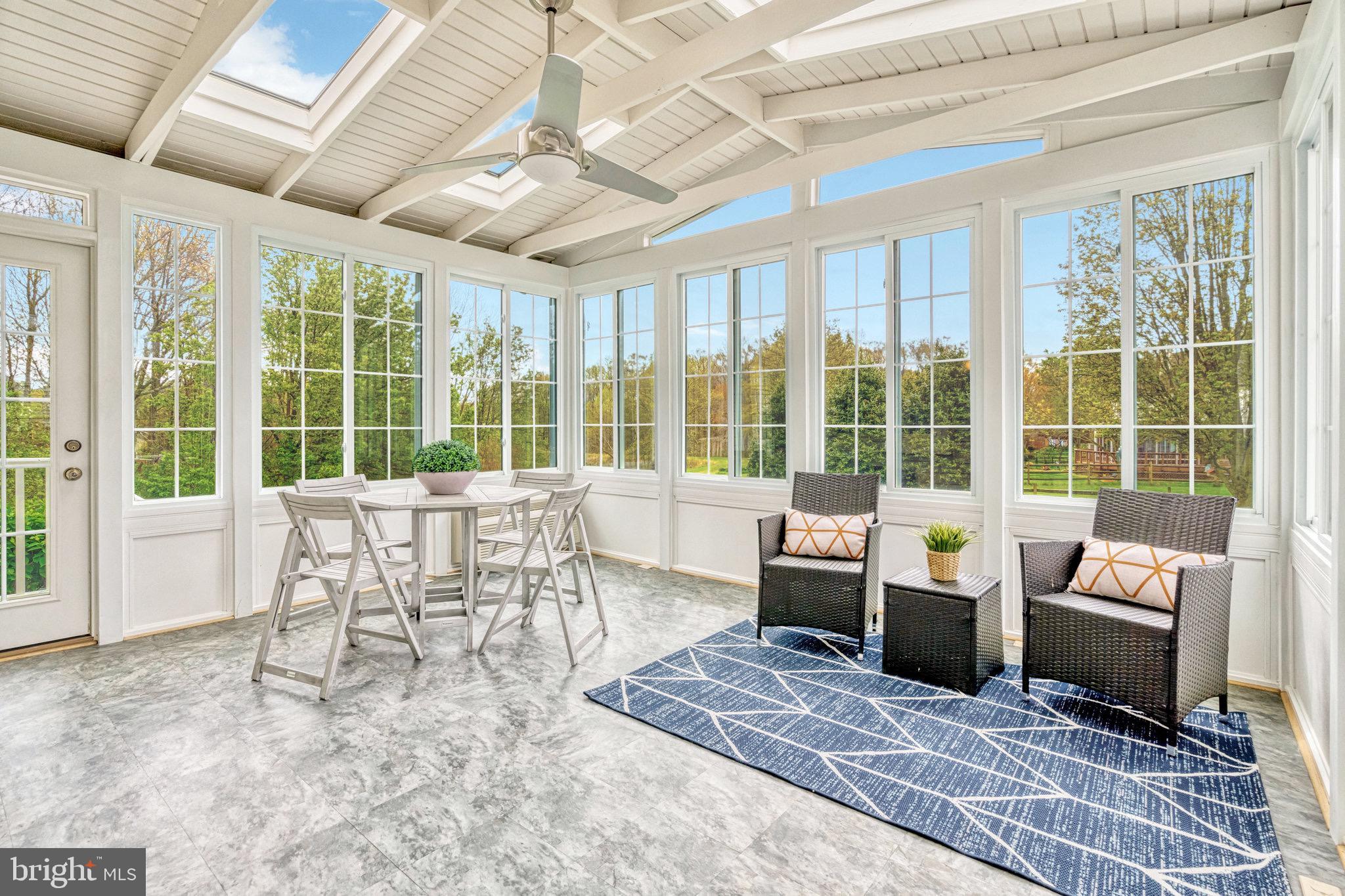 CROSSPOINTE - Residential