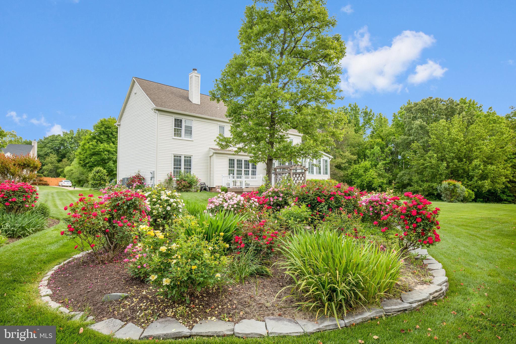 CROSSPOINTE - Residential