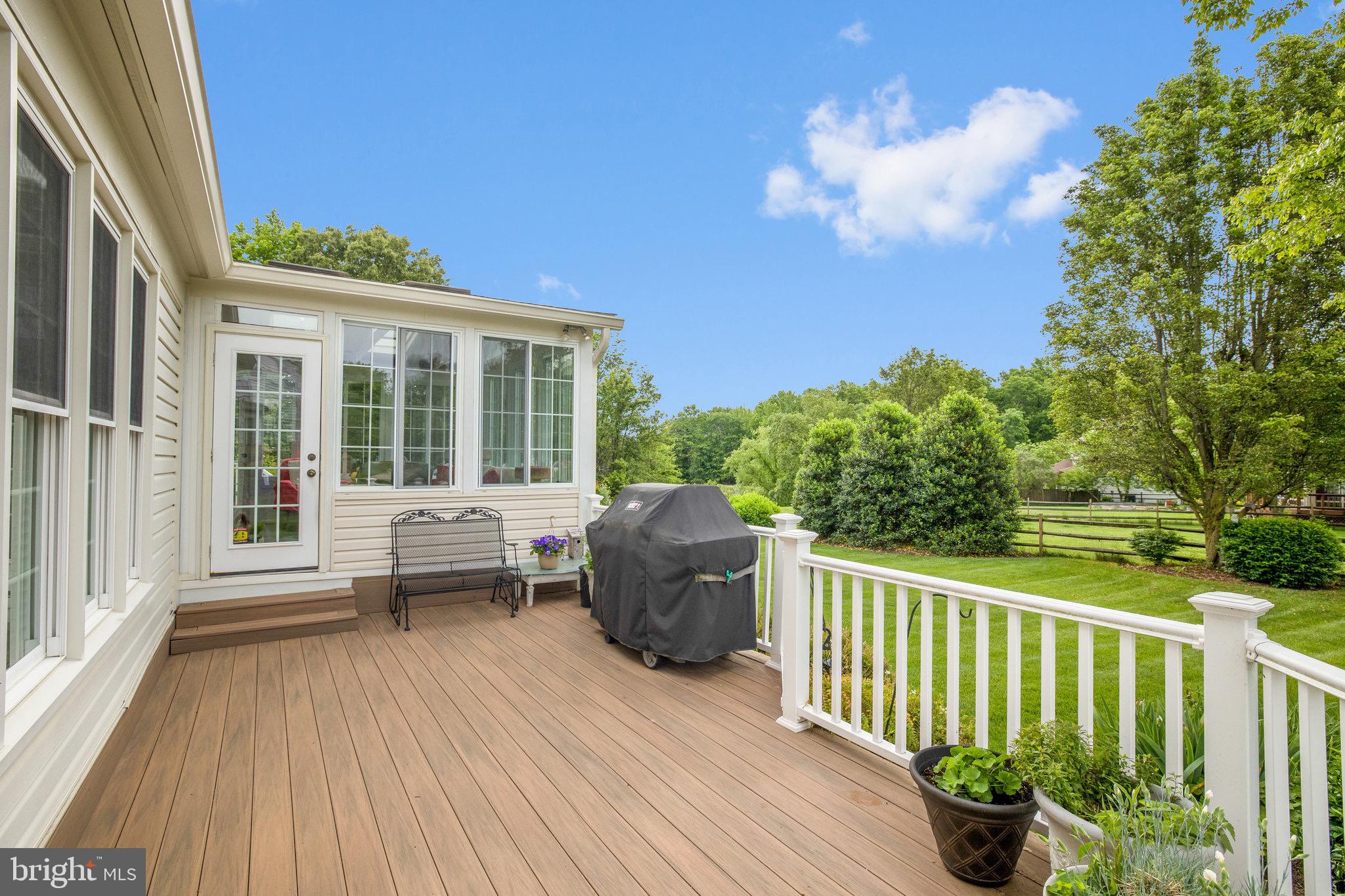 CROSSPOINTE - Residential