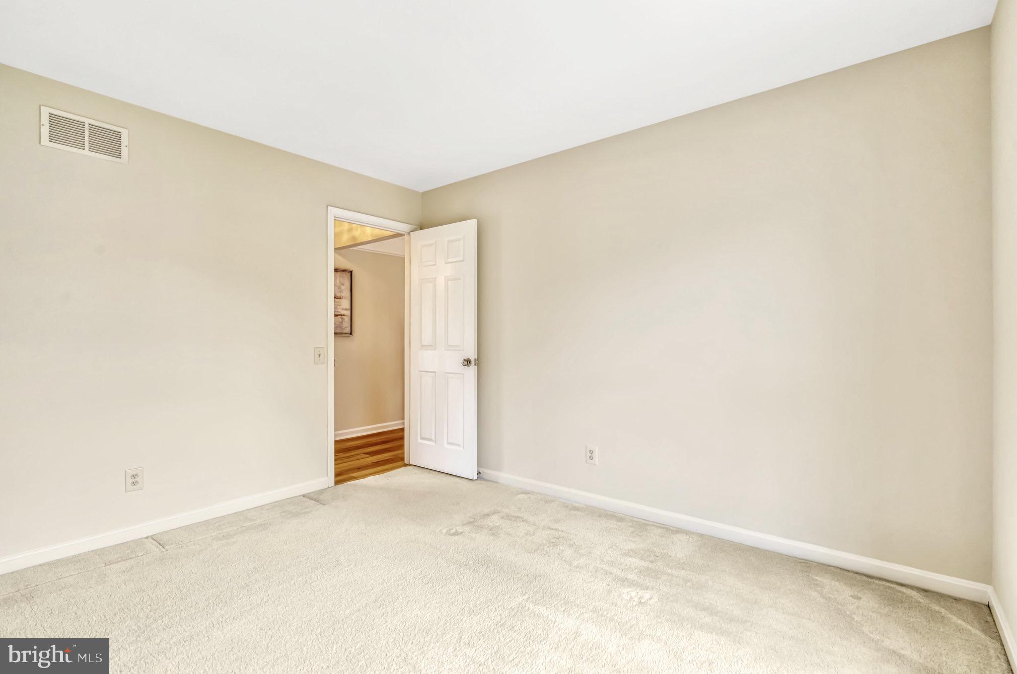 CROSSPOINTE - Residential