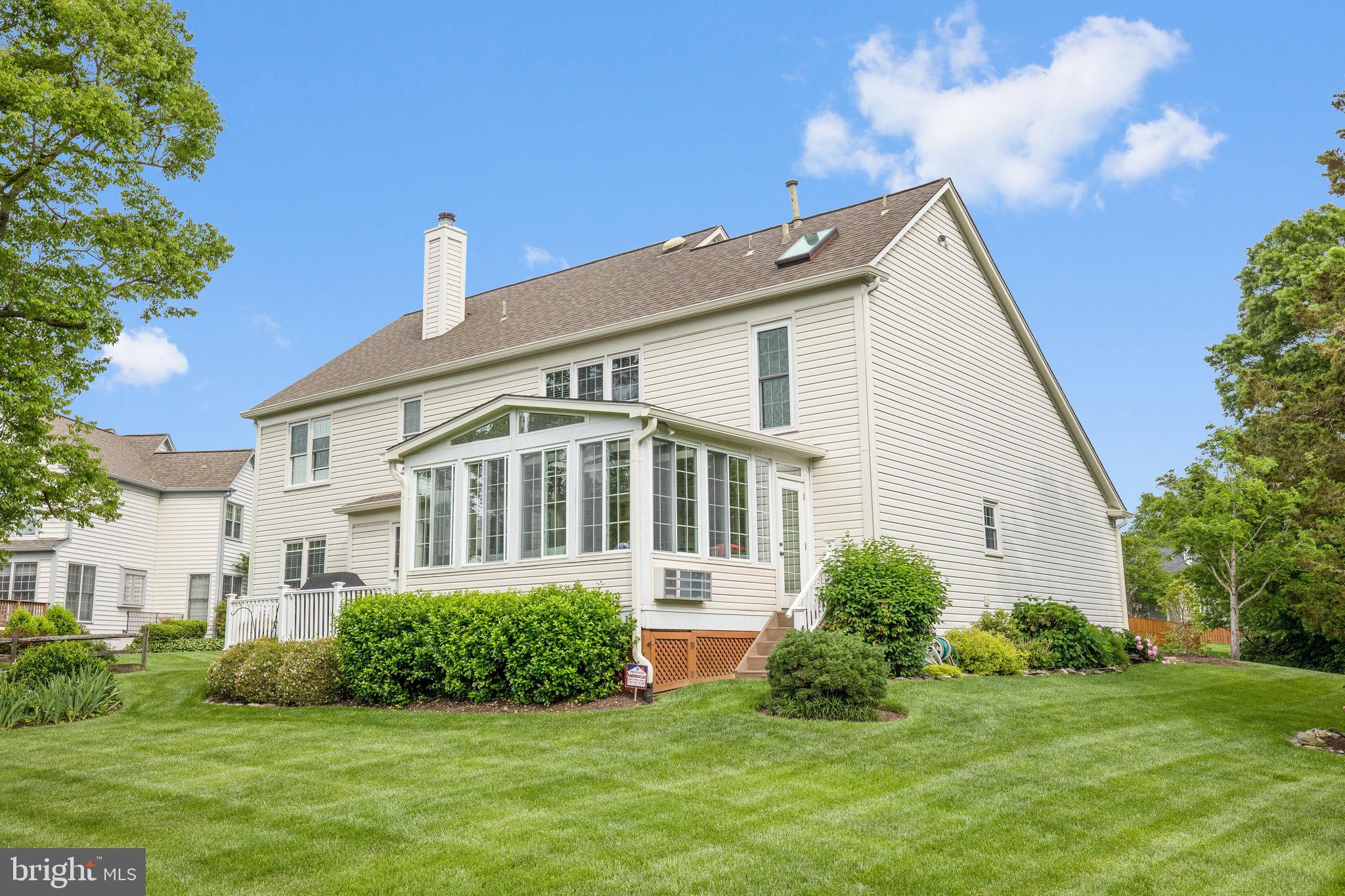 CROSSPOINTE - Residential