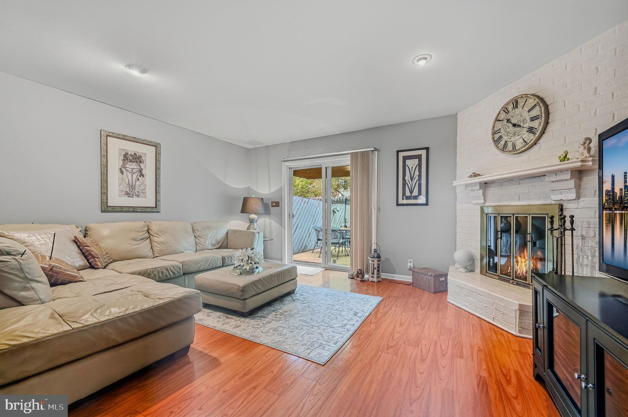 15 SERVAN COURT
