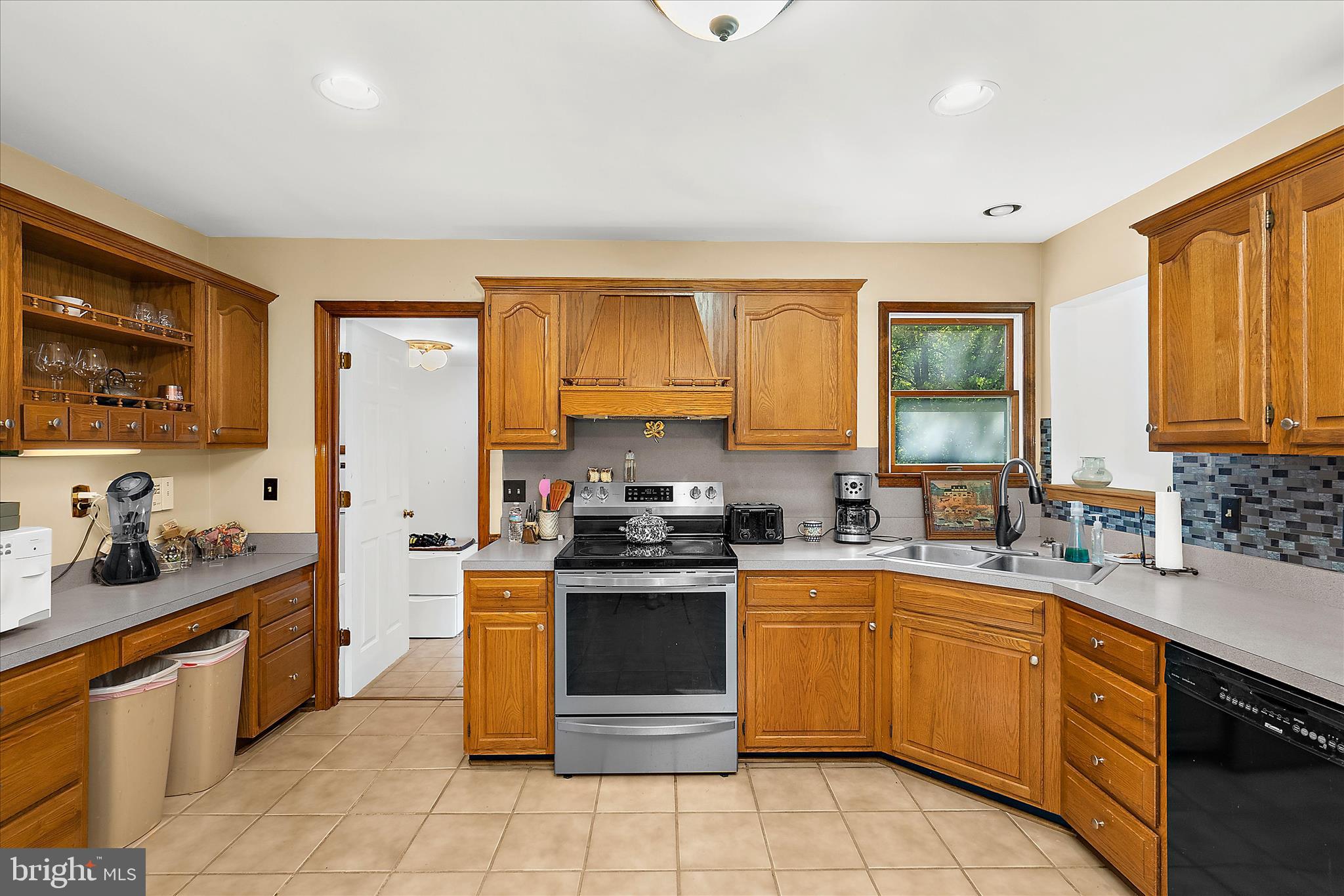 OAKS OF SEVERNA PARK - Residential