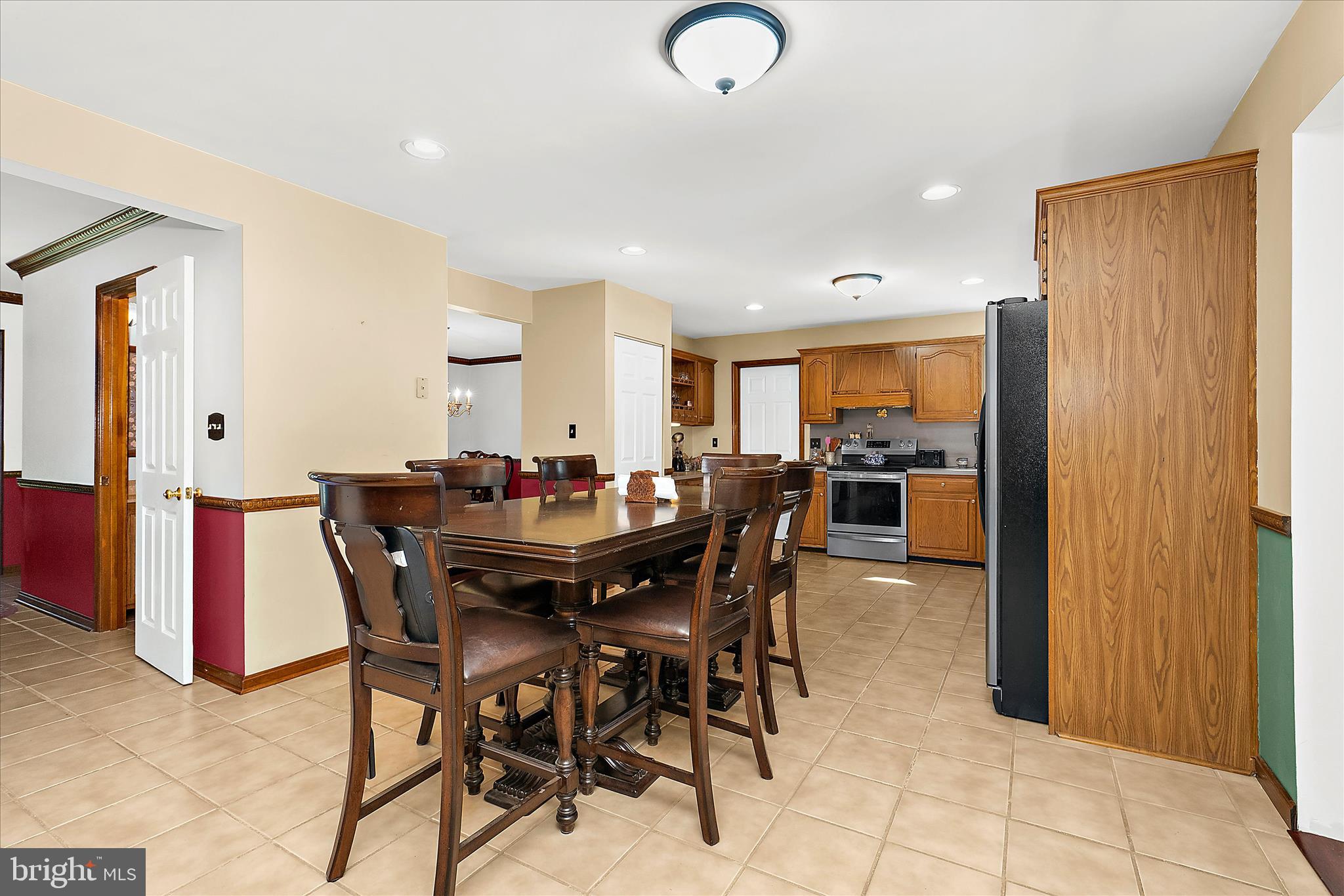 OAKS OF SEVERNA PARK - Residential