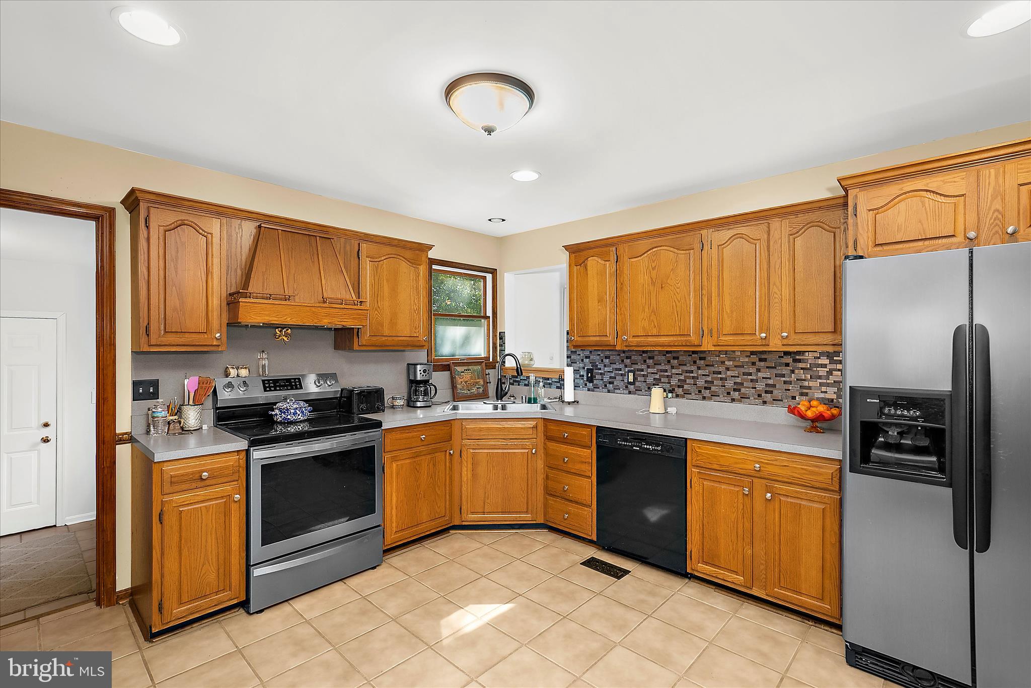 OAKS OF SEVERNA PARK - Residential