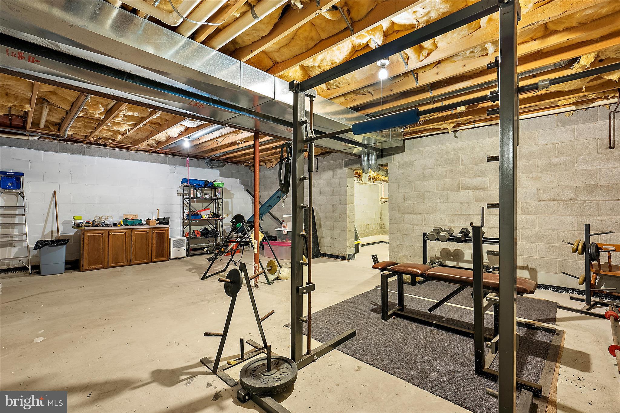 OAKS OF SEVERNA PARK - Residential