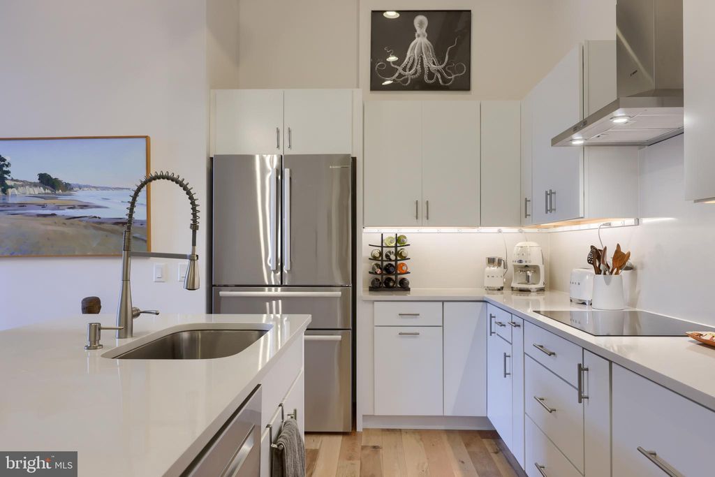 Photo of 41 W Lemon Street #301, LANCASTER, PA 17603 (MLS # PALA2071340)