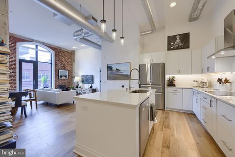 Photo of 41 W Lemon Street #301, LANCASTER, PA 17603 (MLS # PALA2071340)