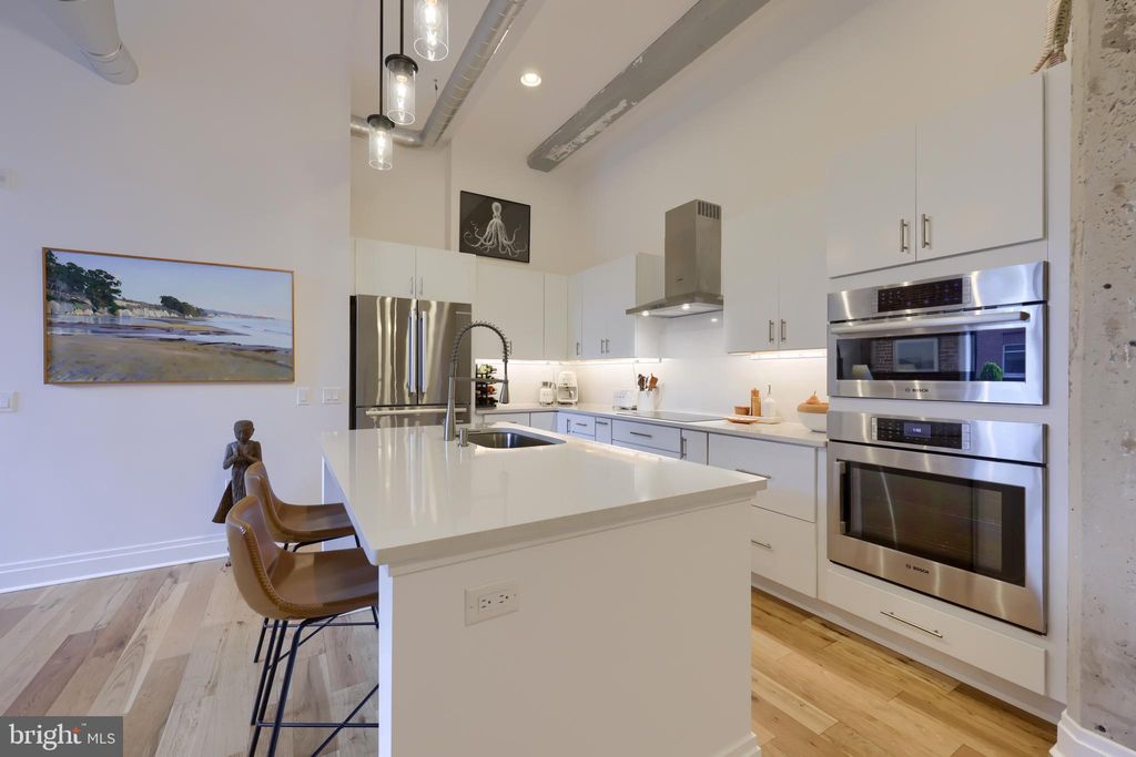 Photo of 41 W Lemon Street #301, LANCASTER, PA 17603 (MLS # PALA2071340)