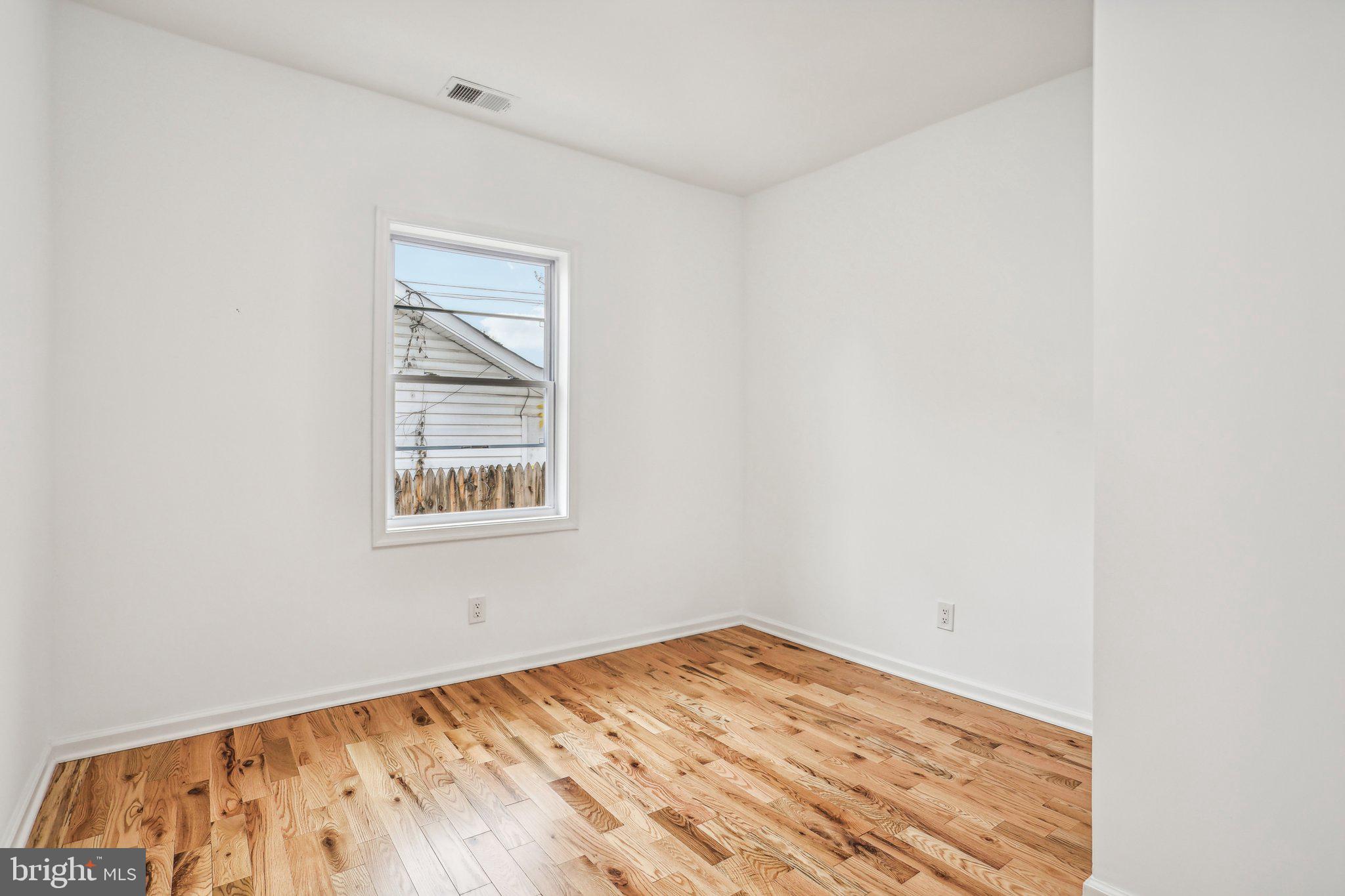 COLMAR MANOR - Residential