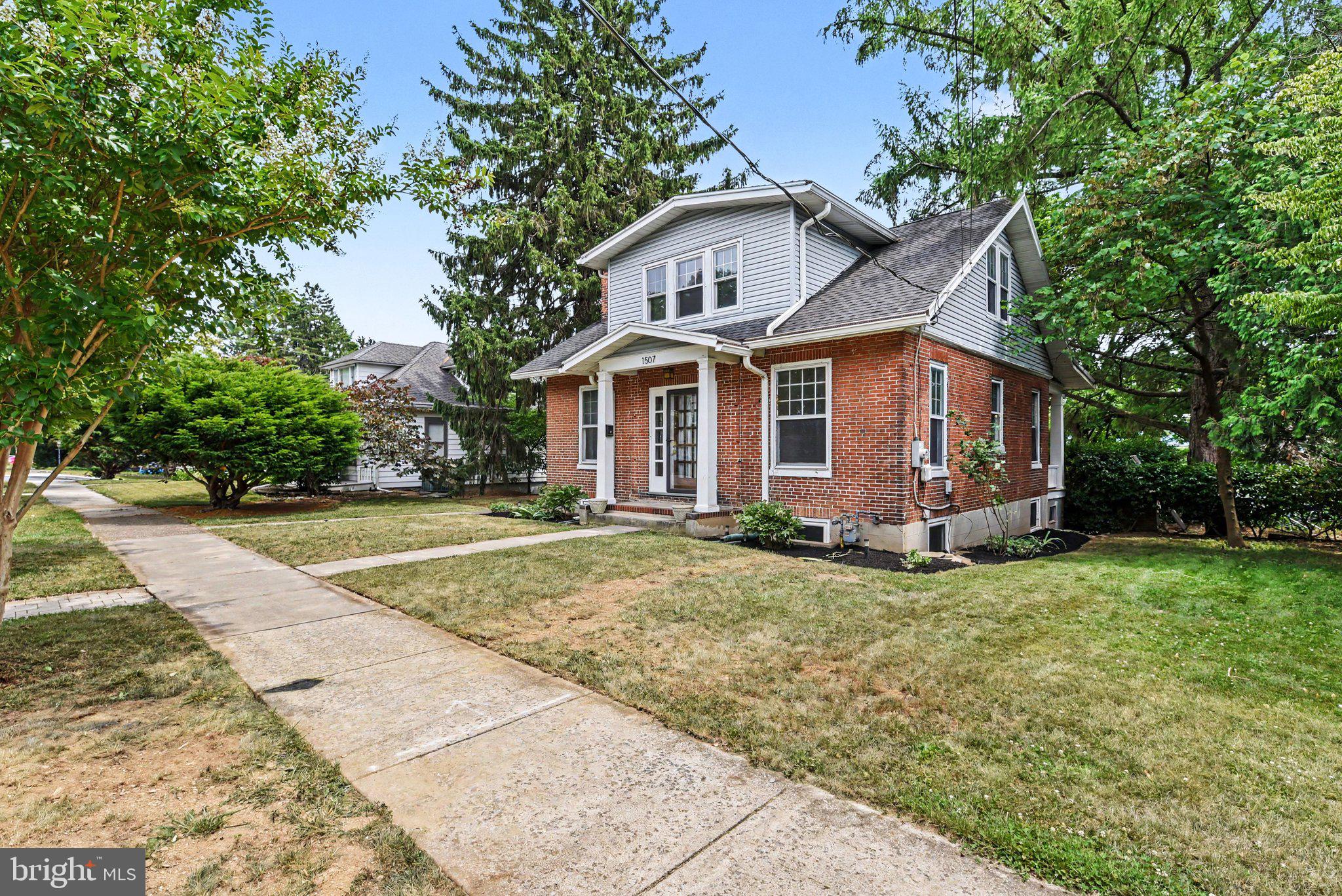 1507 WALNUT STREET