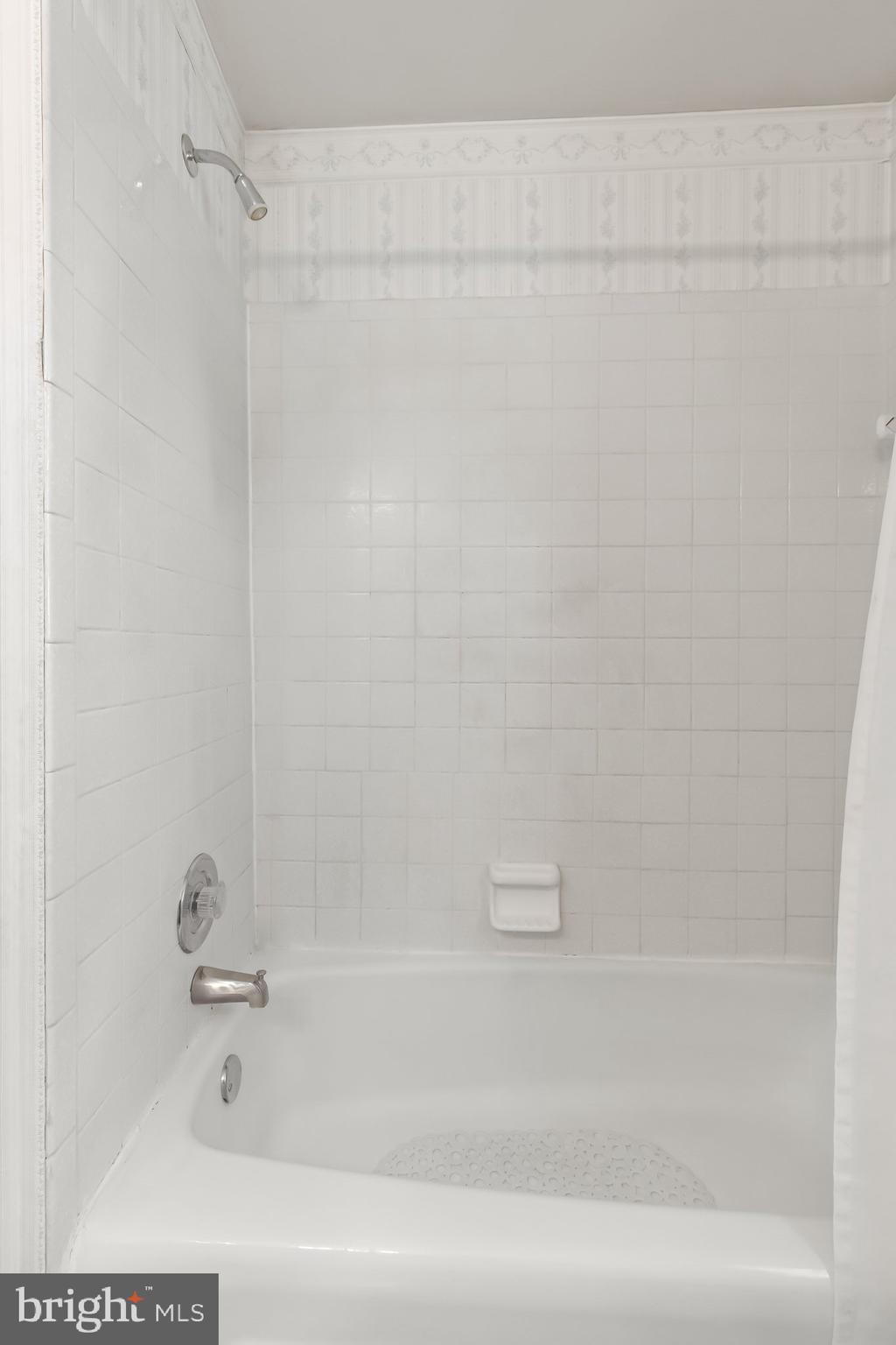 MILL CREEK ESTATES - Residential