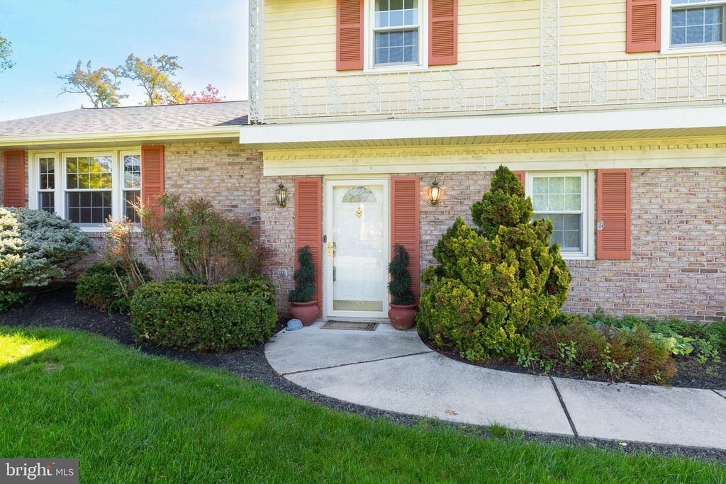 Photo of 779 Eastside Drive, LANDISVILLE, PA 17538 (MLS # PALA2068864)
