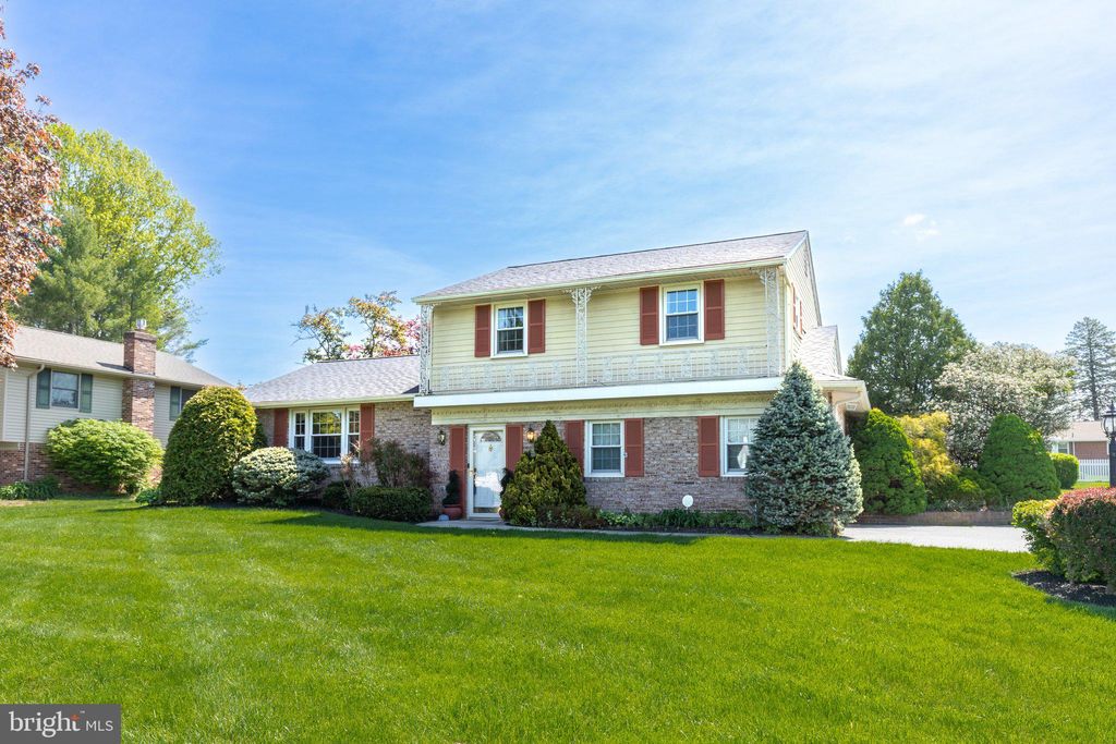 Photo of 779 Eastside Drive, LANDISVILLE, PA 17538 (MLS # PALA2068864)