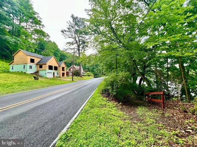 4192 RIVER ROAD