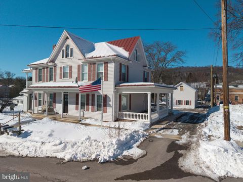 Townhouse For Sale - 30 W Mcclure Street<br/> Perry County, NEW BLOOMFIELD, PA 17068
