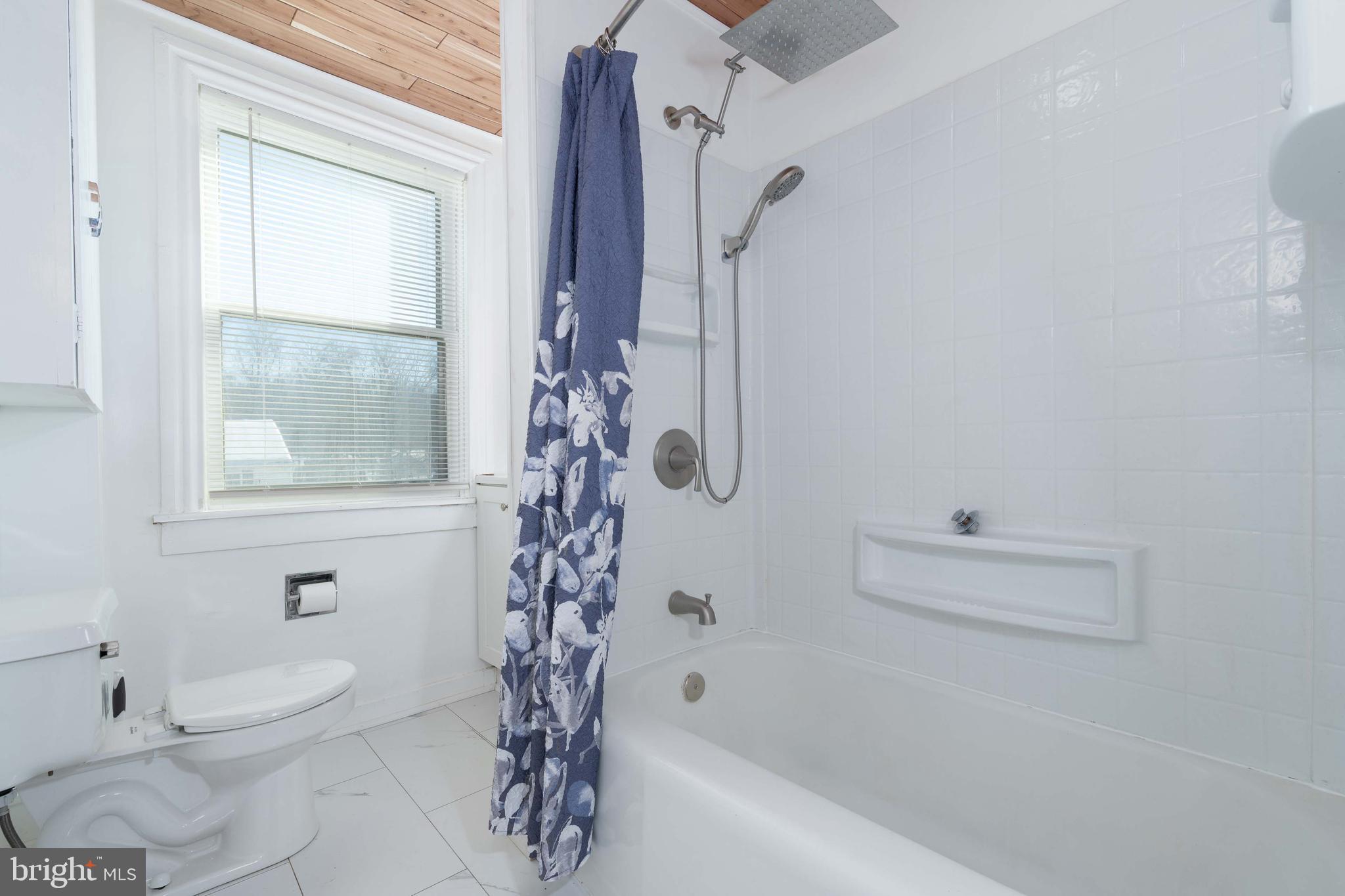 NEW BLOOMFIELD - Residential