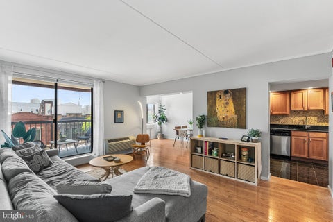 Condo For Sale - 200 Lombard Street #528<br/> PHILADELPHIA, PA 19147