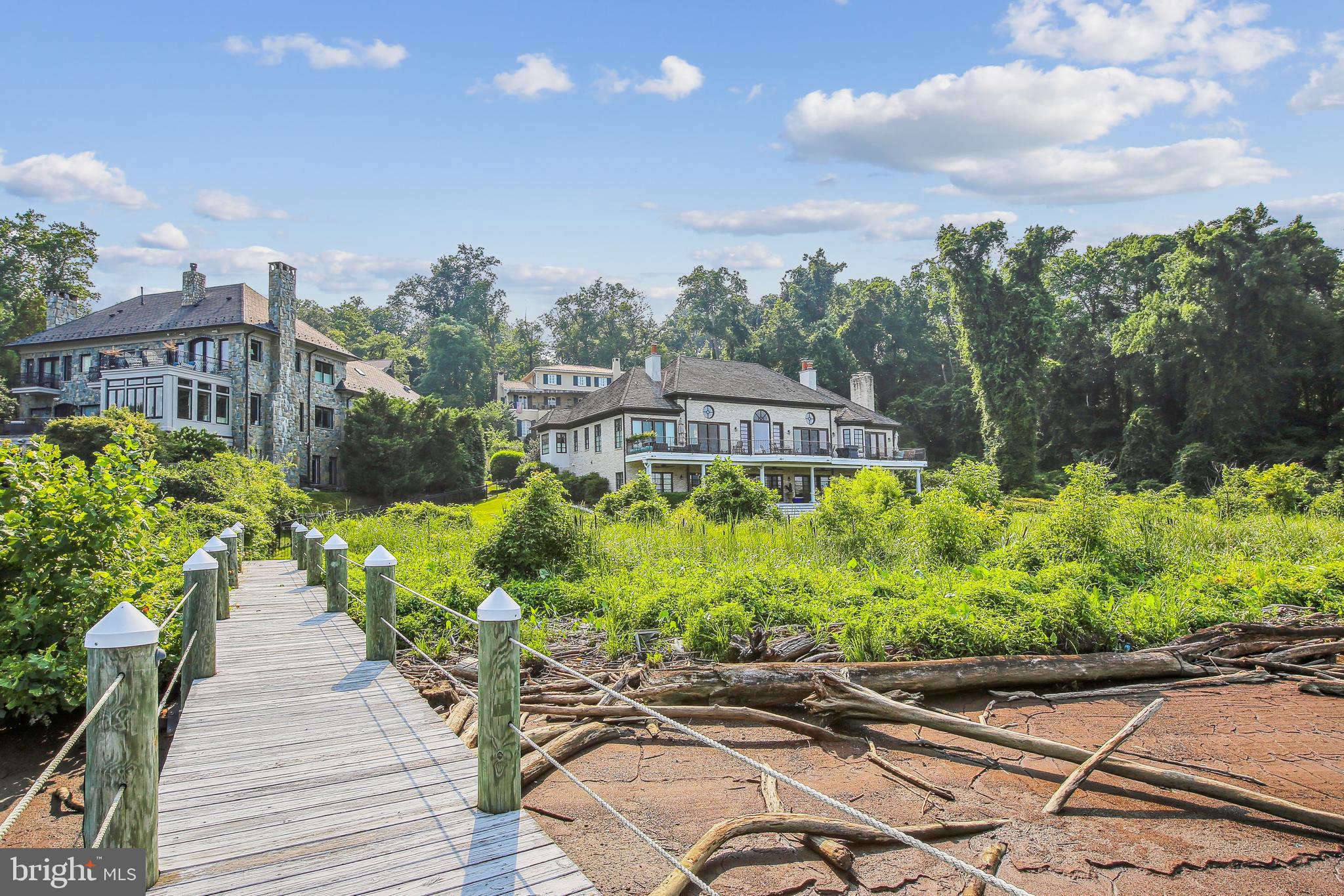 ARCTURUS ON THE POTOMAC - Residential