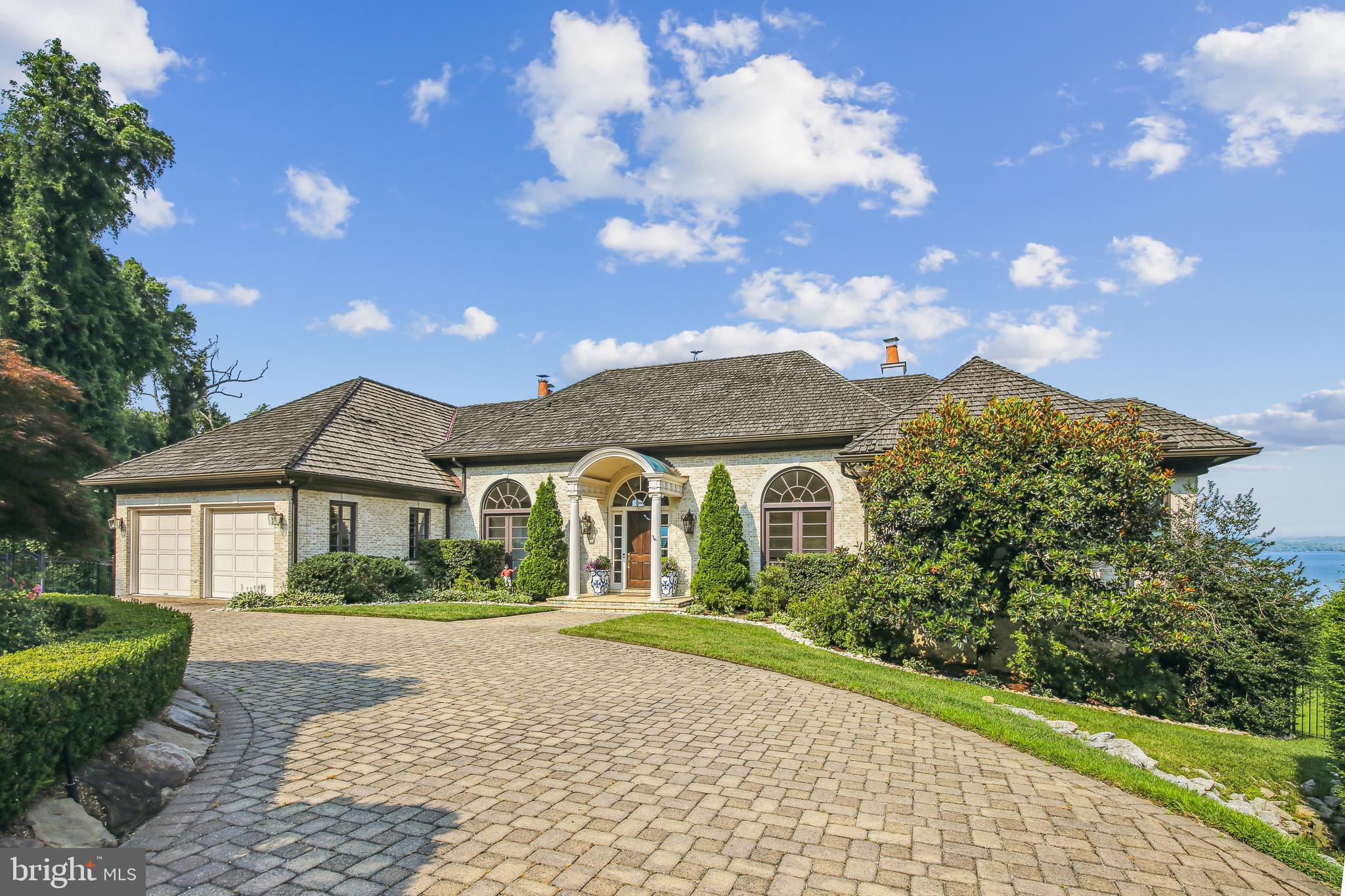 ARCTURUS ON THE POTOMAC - Residential