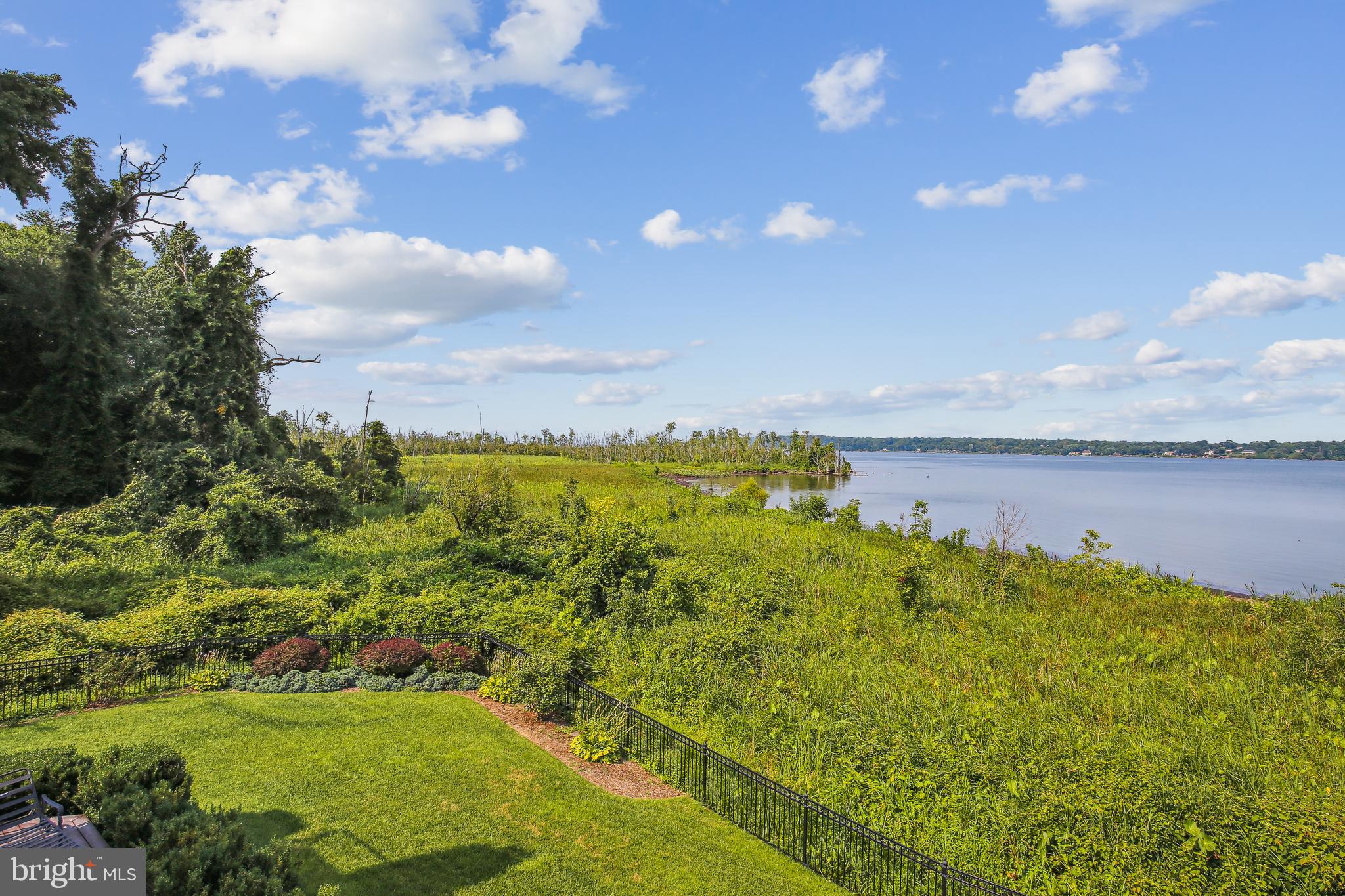 ARCTURUS ON THE POTOMAC - Residential