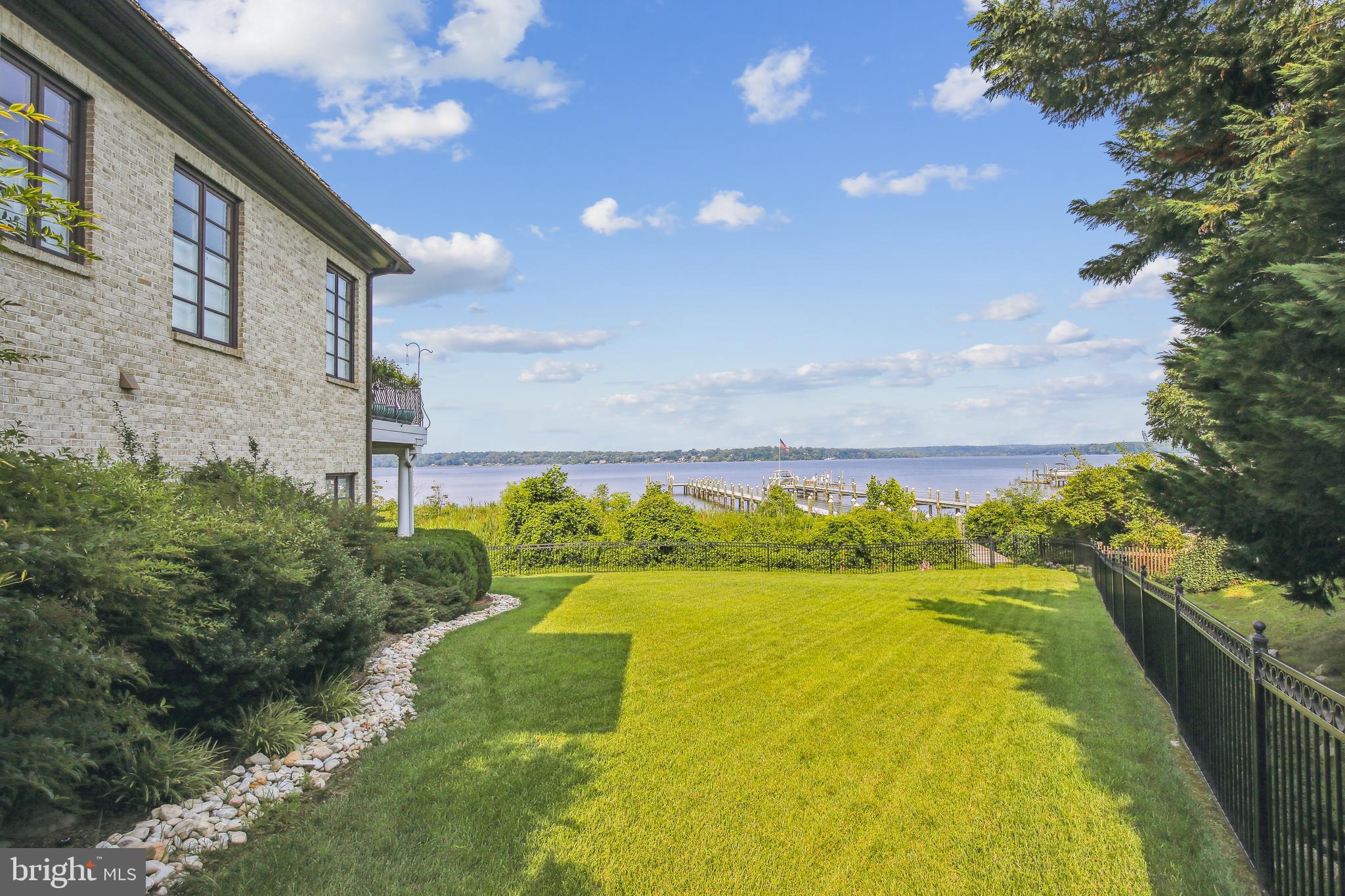 ARCTURUS ON THE POTOMAC - Residential