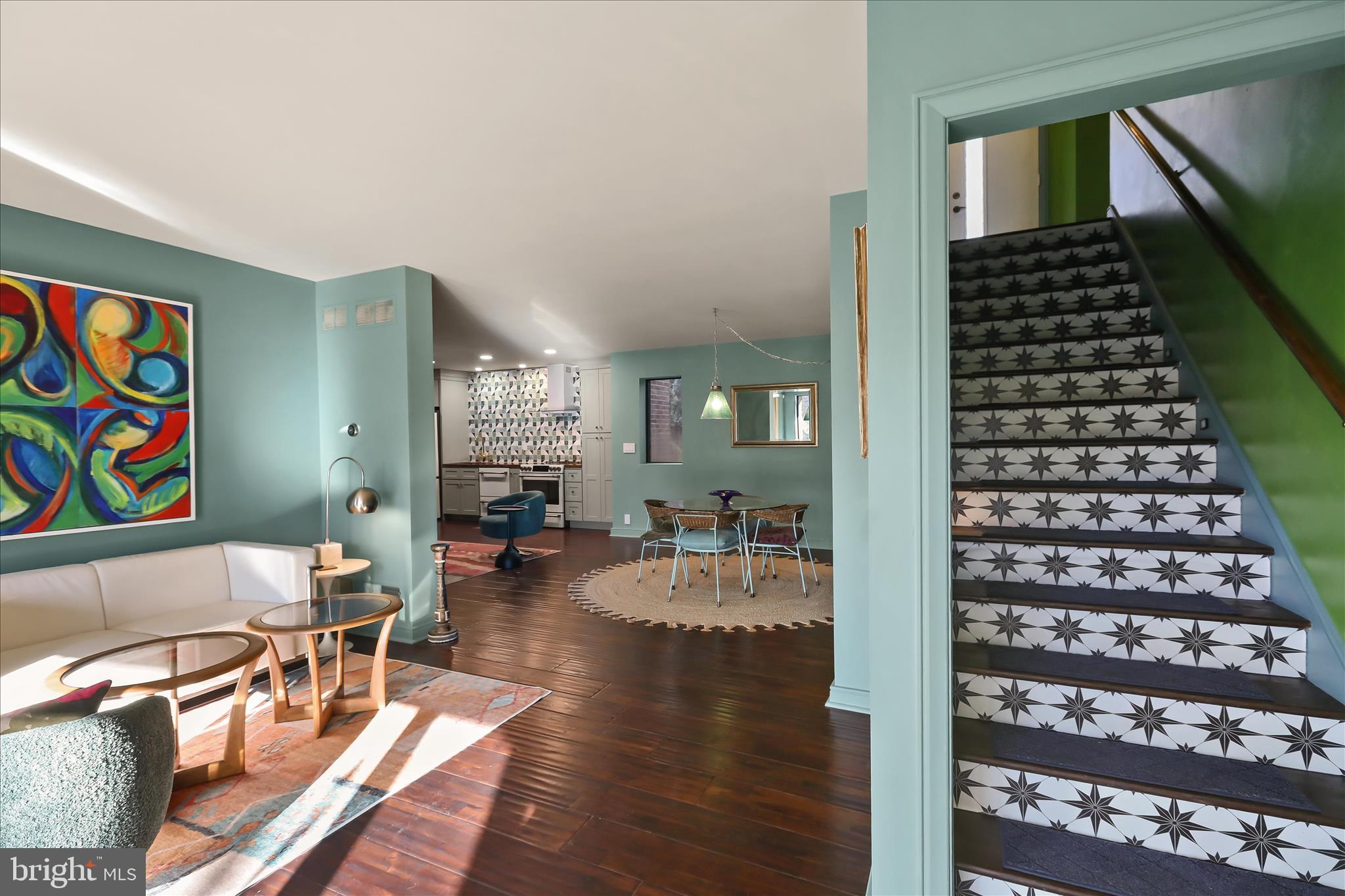 SCHOOL LANE HILLS - Residential