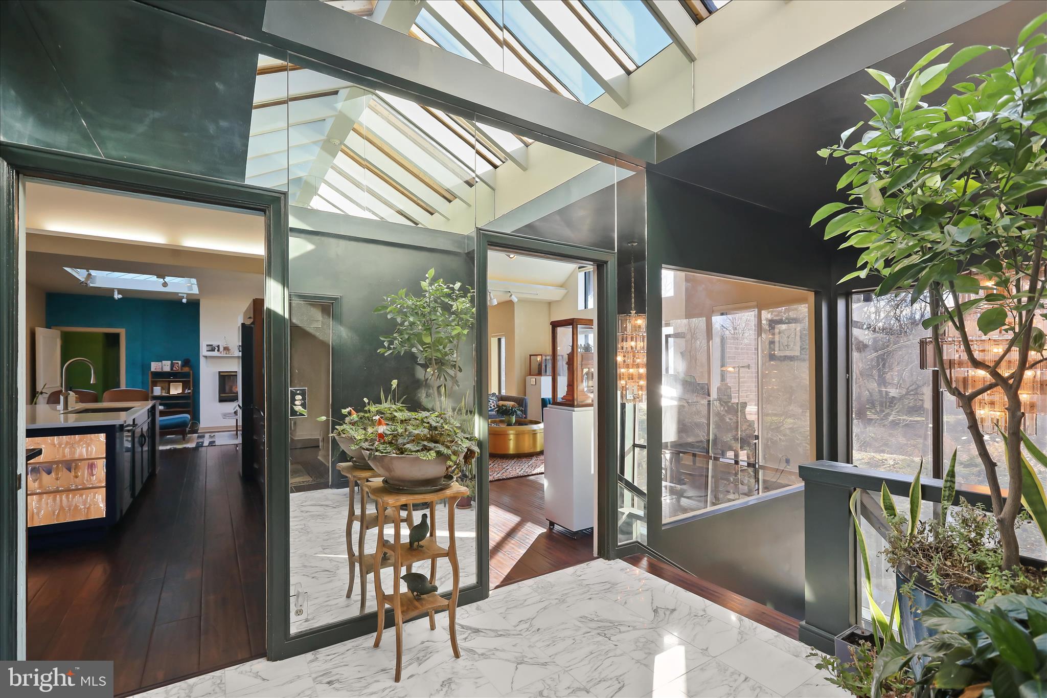 SCHOOL LANE HILLS - Residential