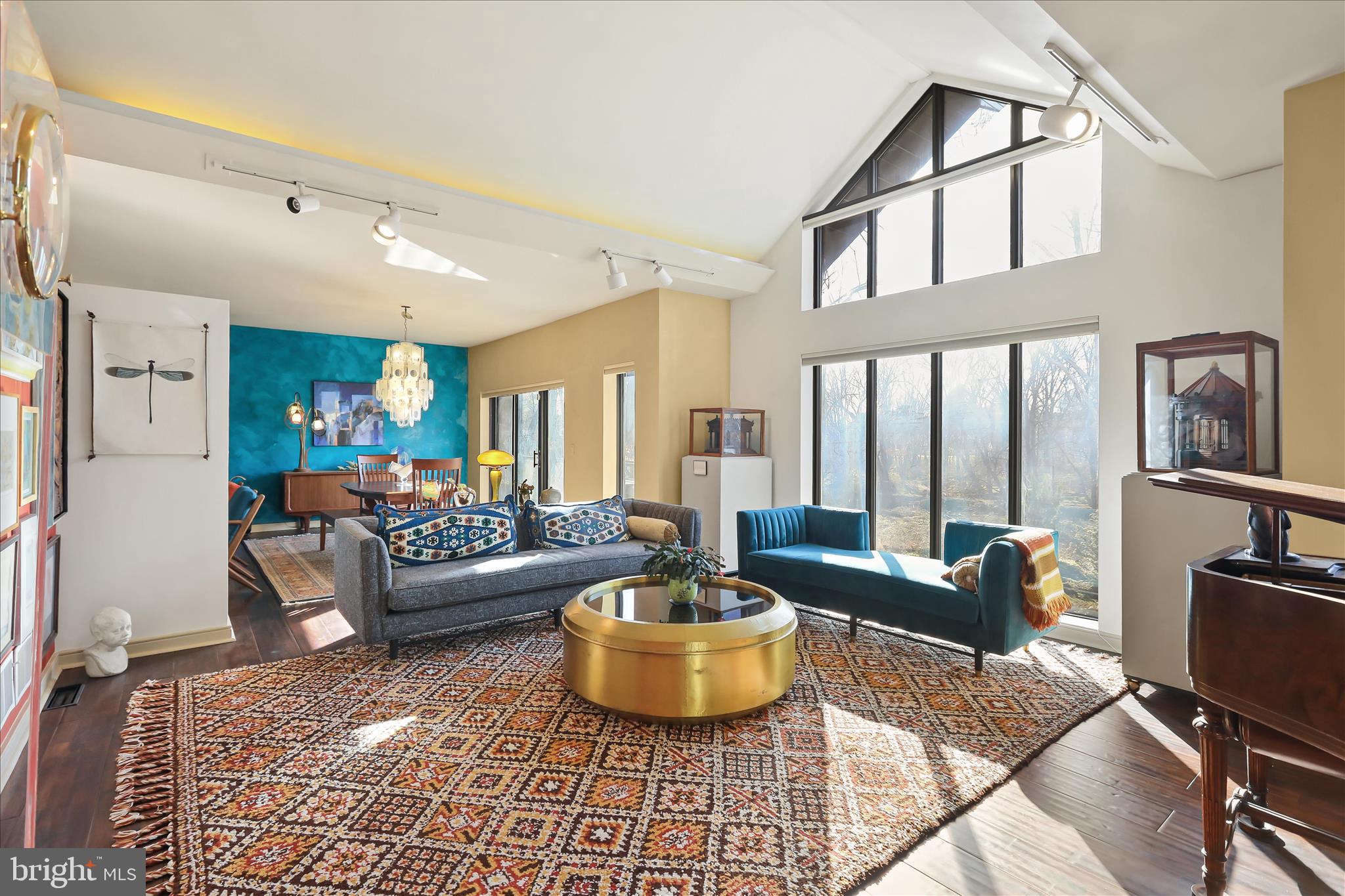 SCHOOL LANE HILLS - Residential