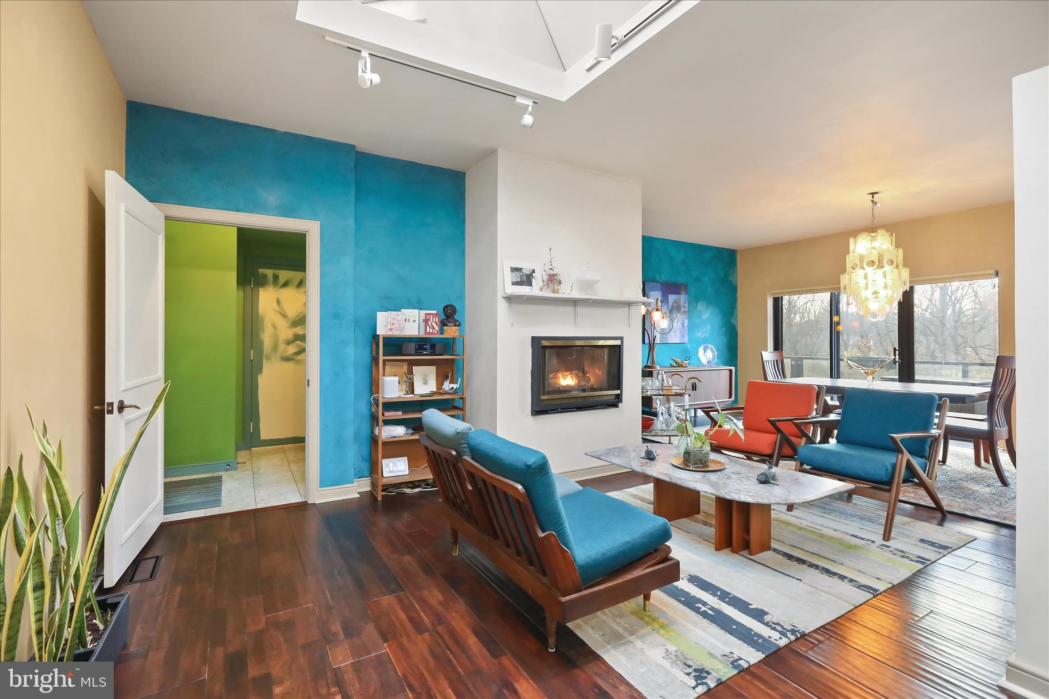 SCHOOL LANE HILLS - Residential