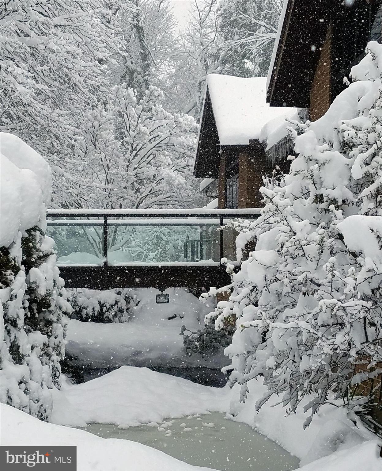 SCHOOL LANE HILLS - Residential