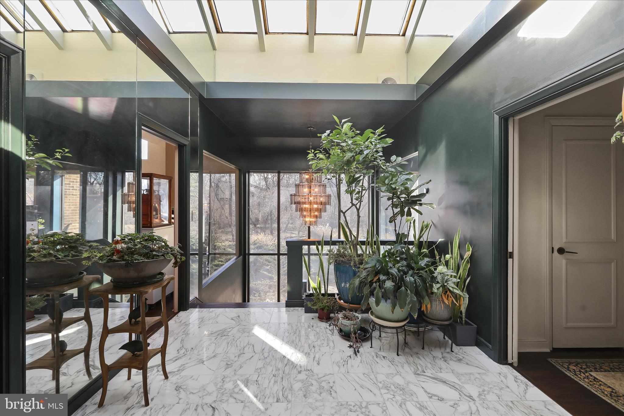 SCHOOL LANE HILLS - Residential