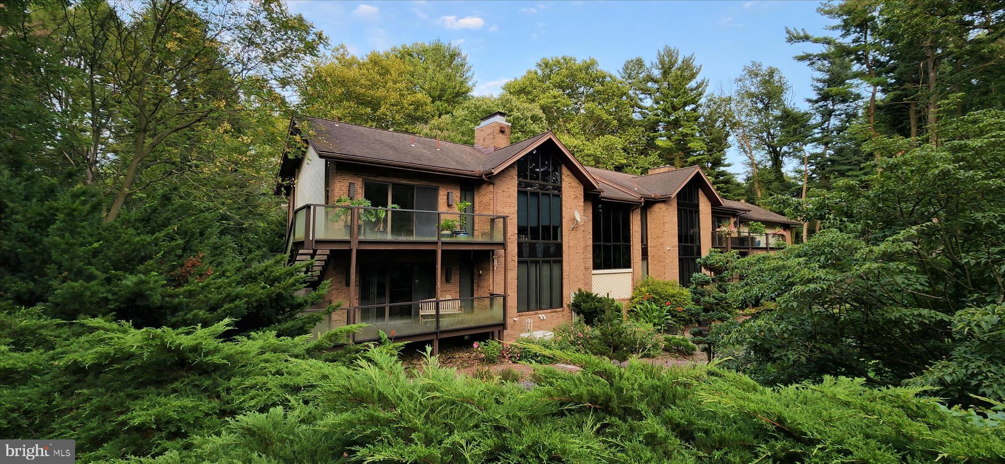 SCHOOL LANE HILLS - Residential