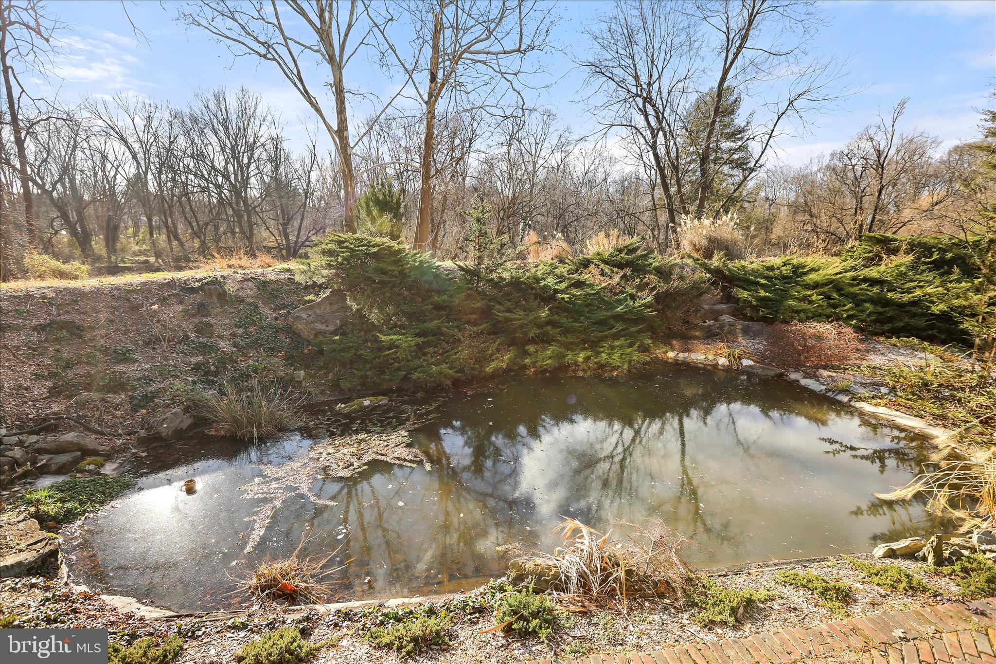 SCHOOL LANE HILLS - Residential
