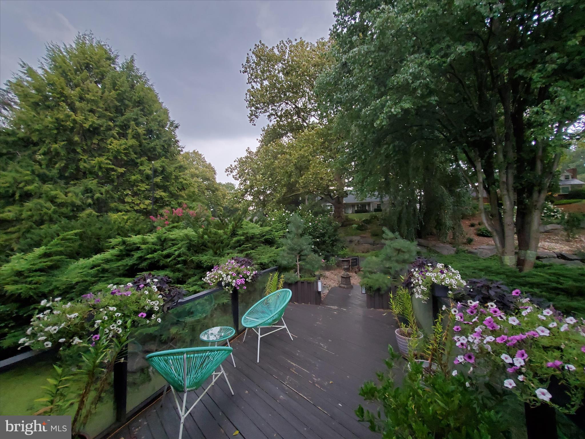 SCHOOL LANE HILLS - Residential