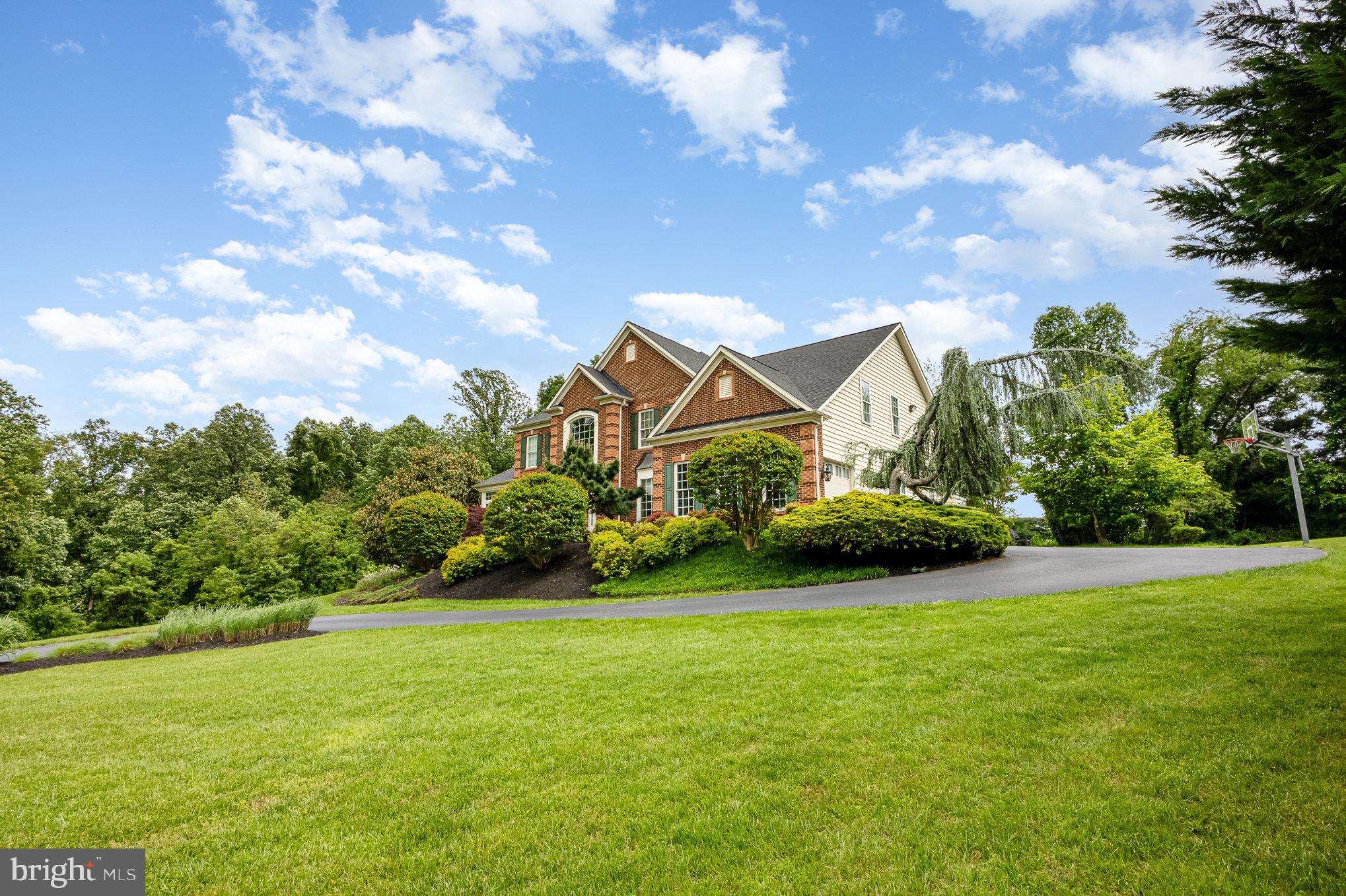 115 BOWER LANE