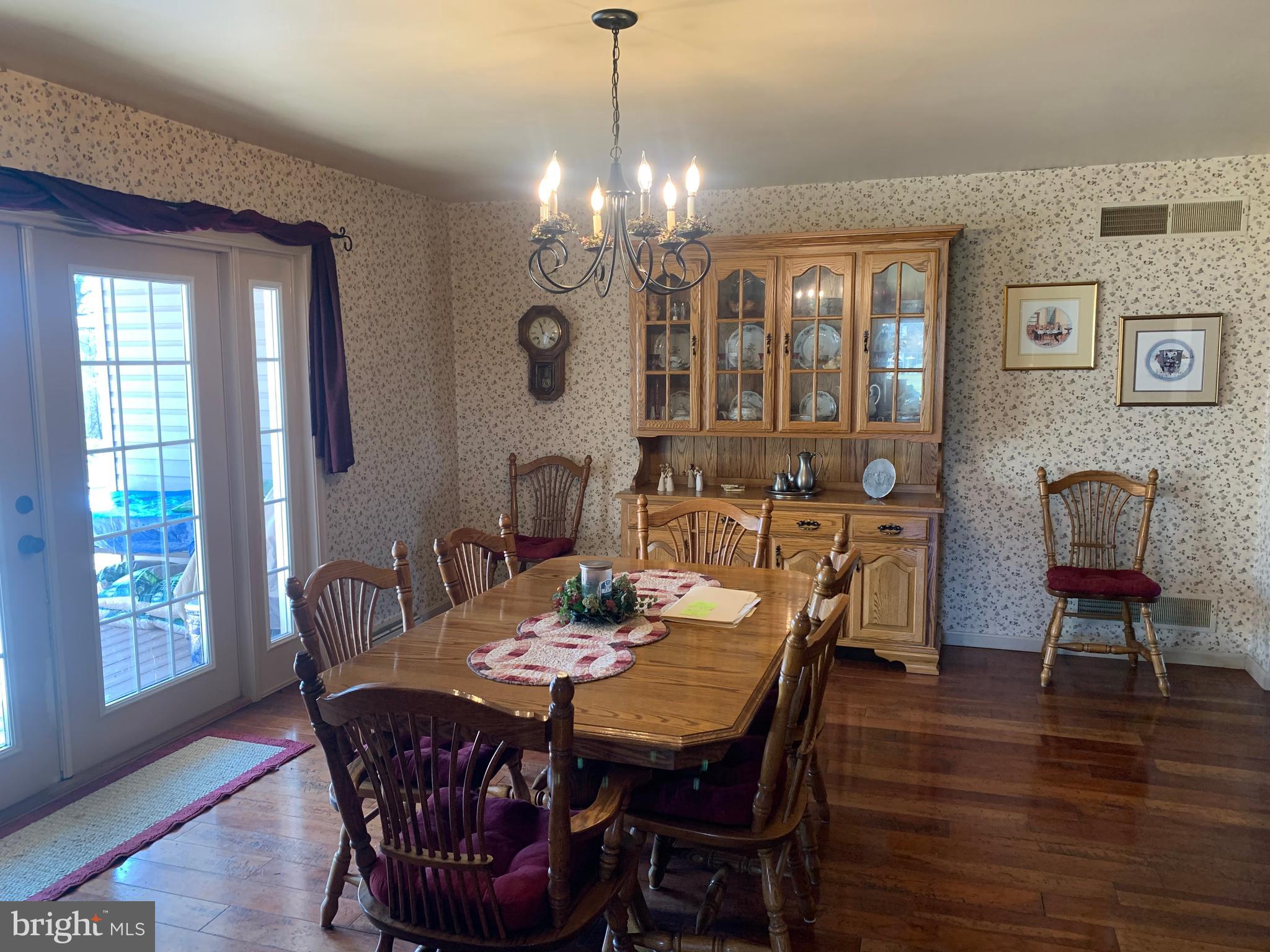 NEWVILLE BOROUGH - Residential