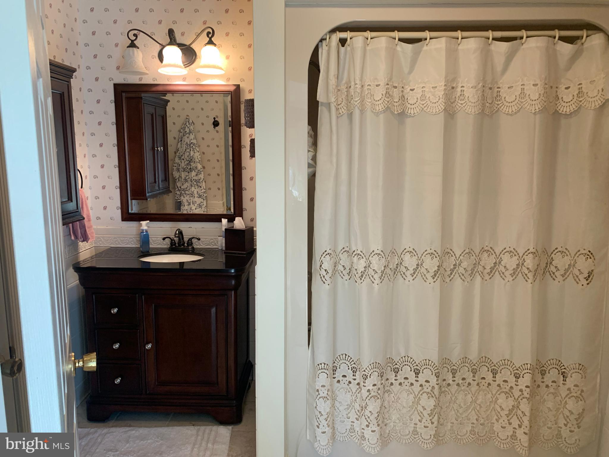 NEWVILLE BOROUGH - Residential