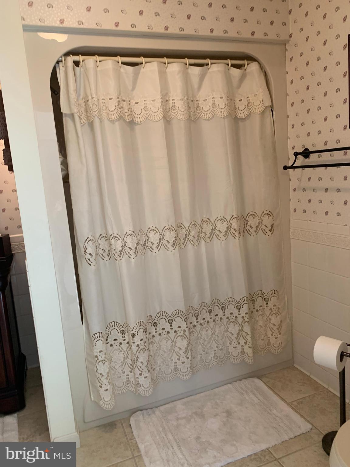 NEWVILLE BOROUGH - Residential