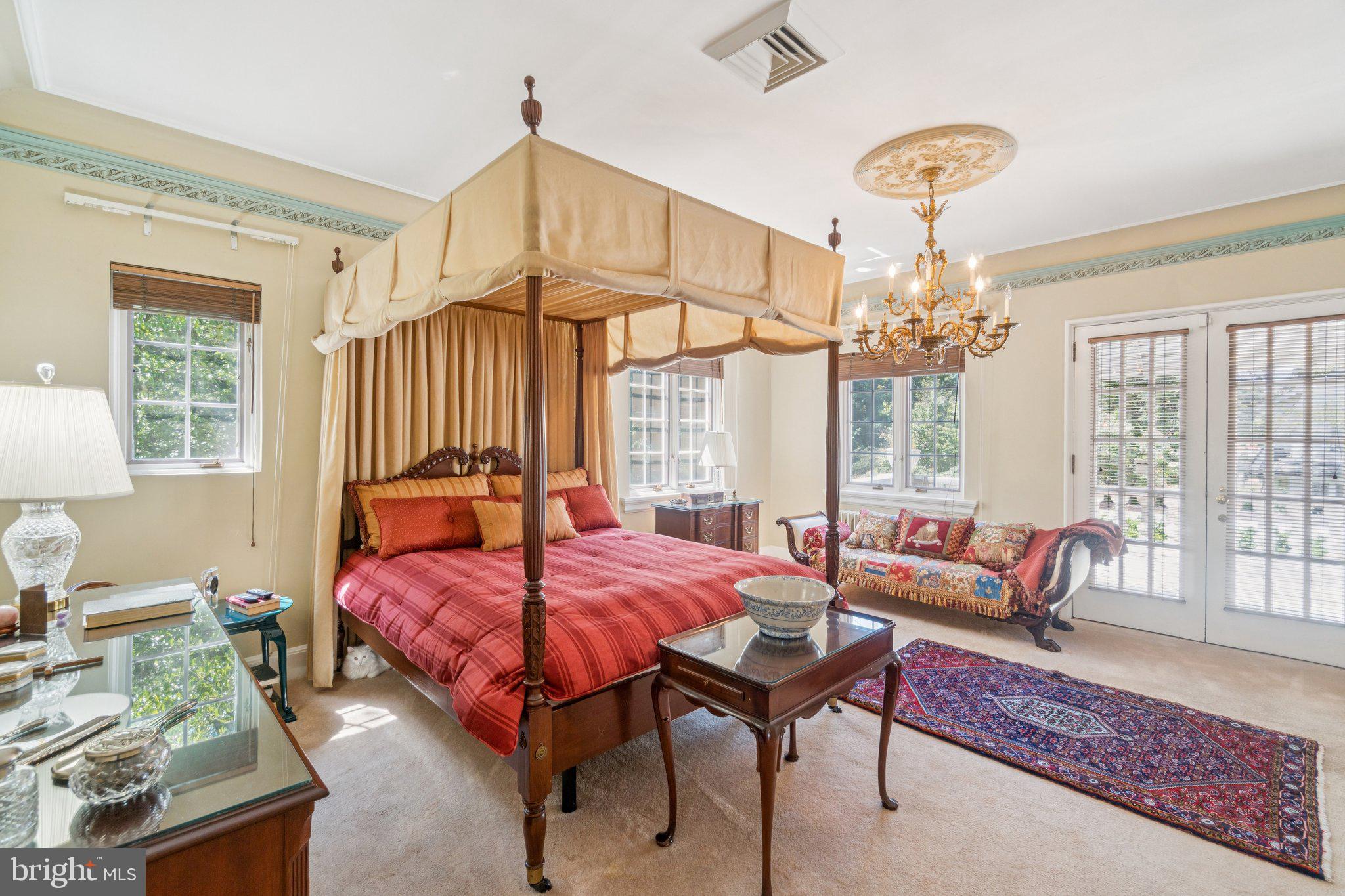 CHEVY CHASE - Residential