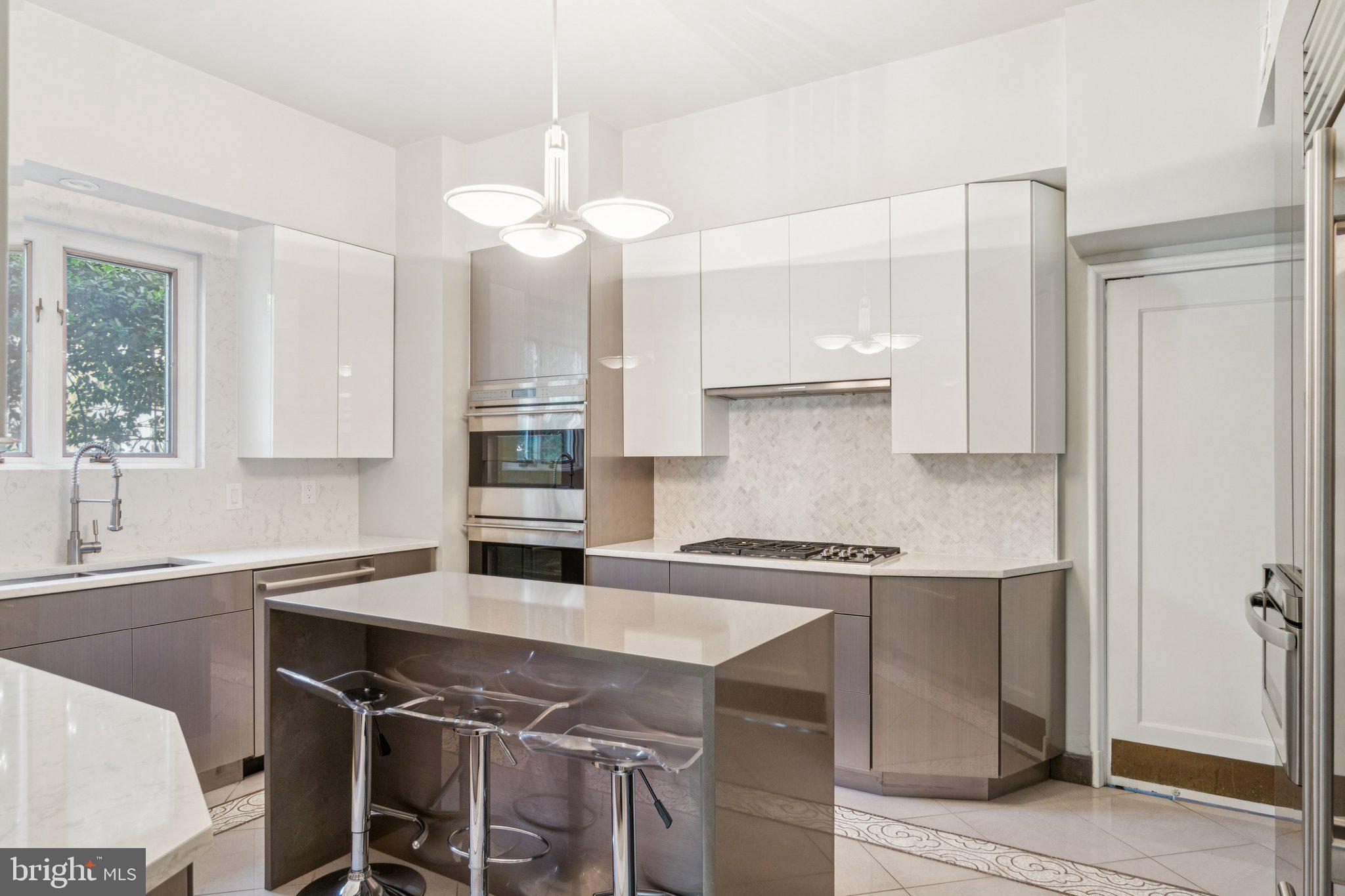 CHEVY CHASE - Residential