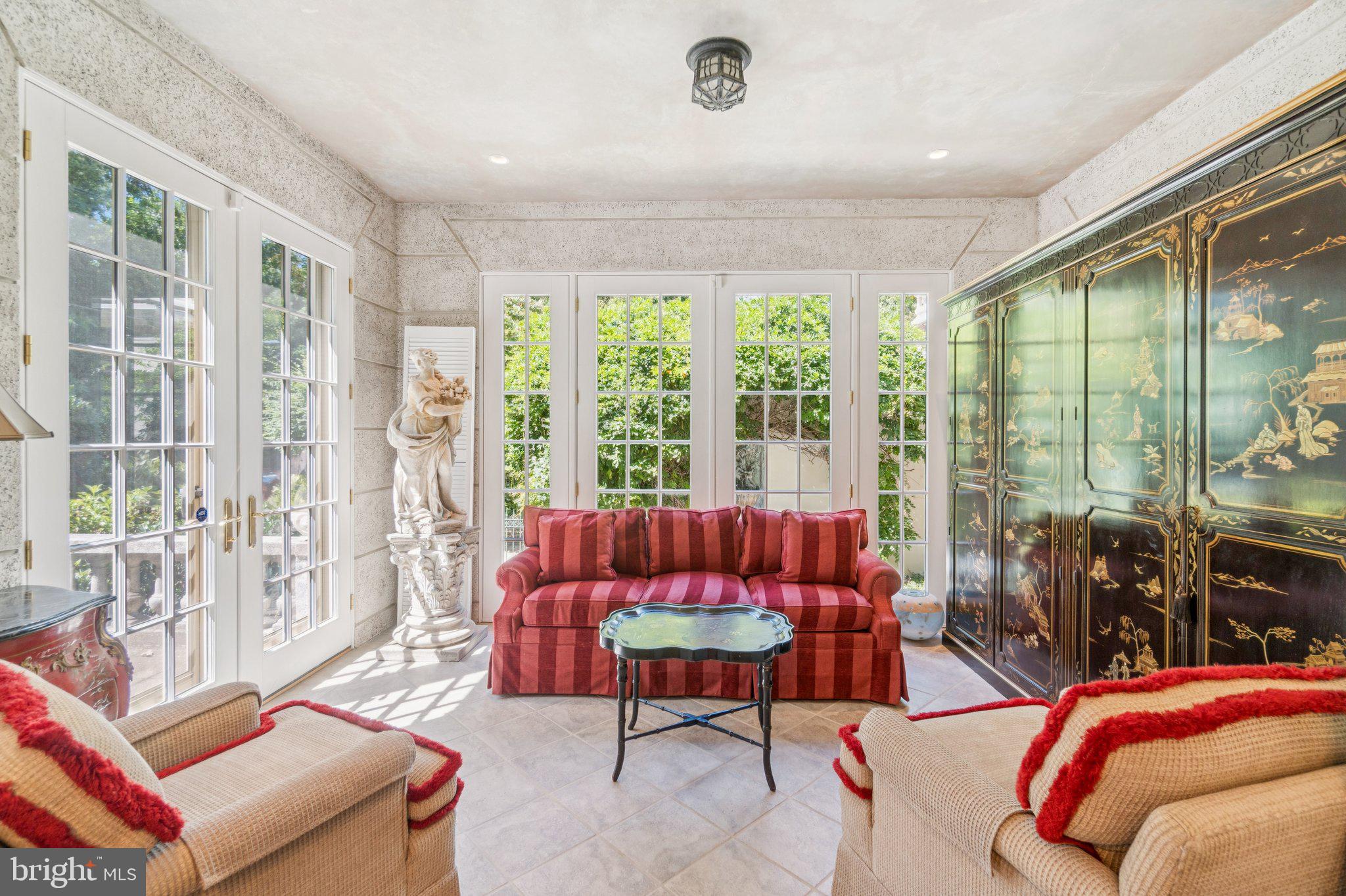 CHEVY CHASE - Residential