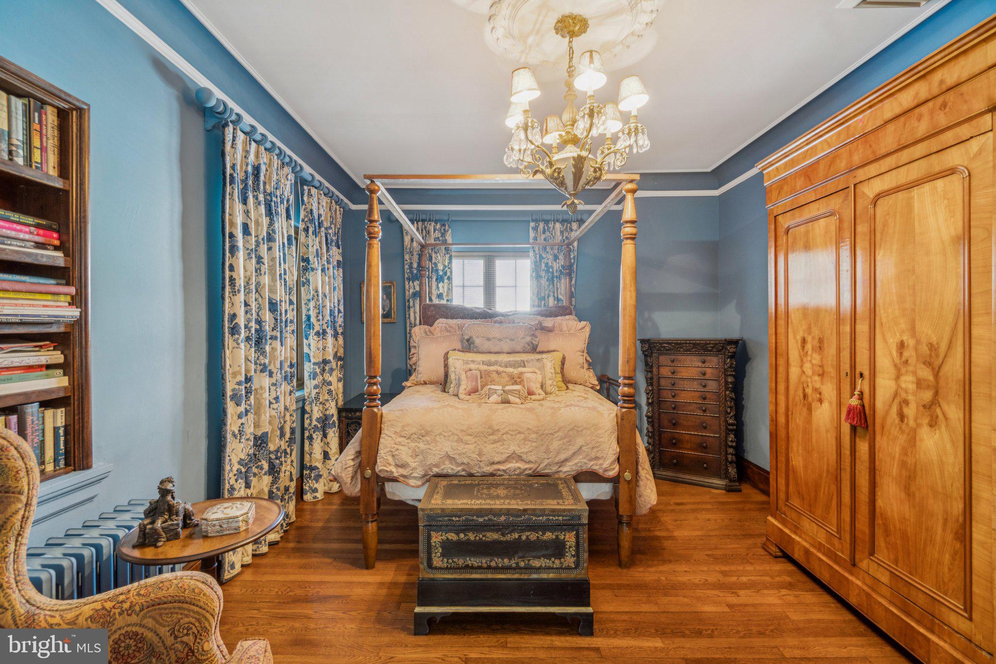 CHEVY CHASE - Residential