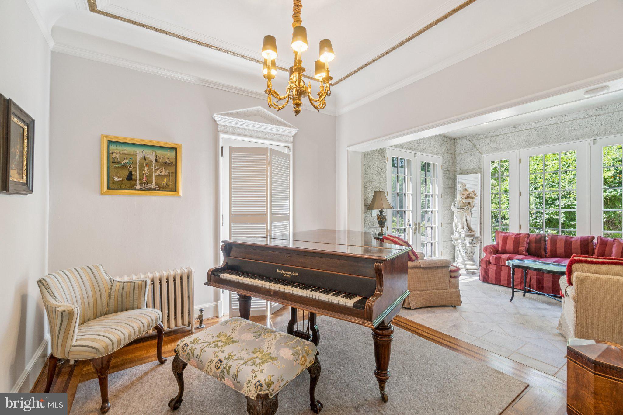 CHEVY CHASE - Residential