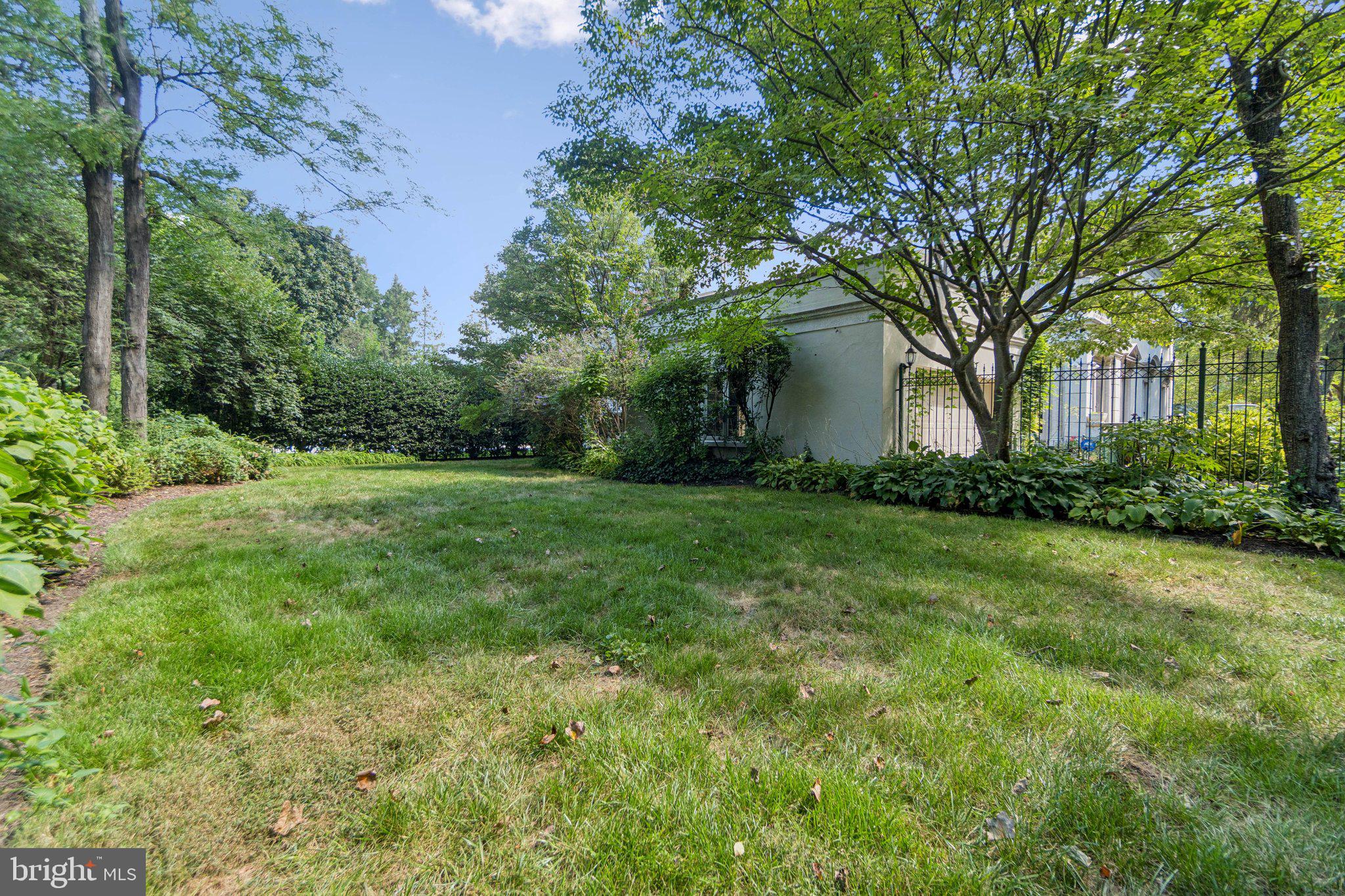 CHEVY CHASE - Residential