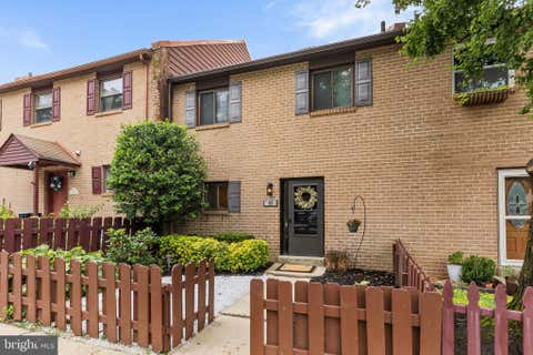 Photo of 112 Eaton Dr, WAYNE, PA 19087 (MLS # PADE2122136)