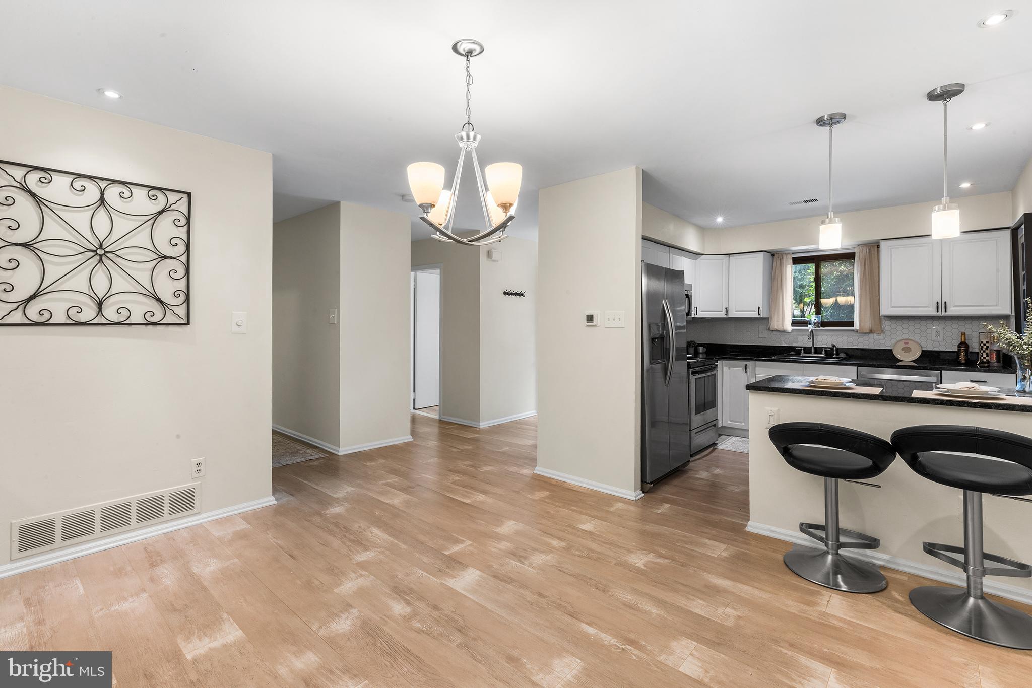 112 EATON DR